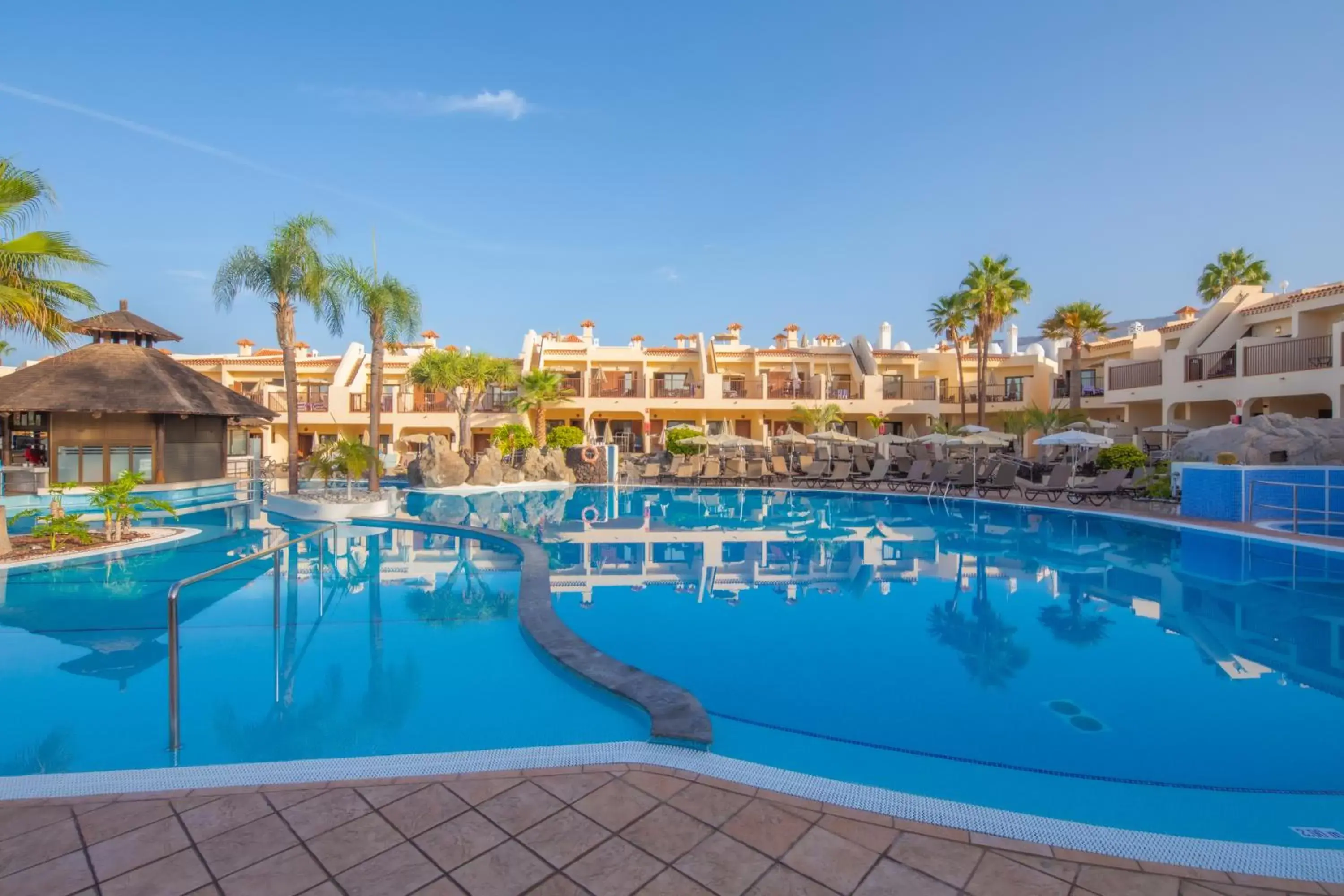 Swimming Pool in Royal Sunset Beach Club