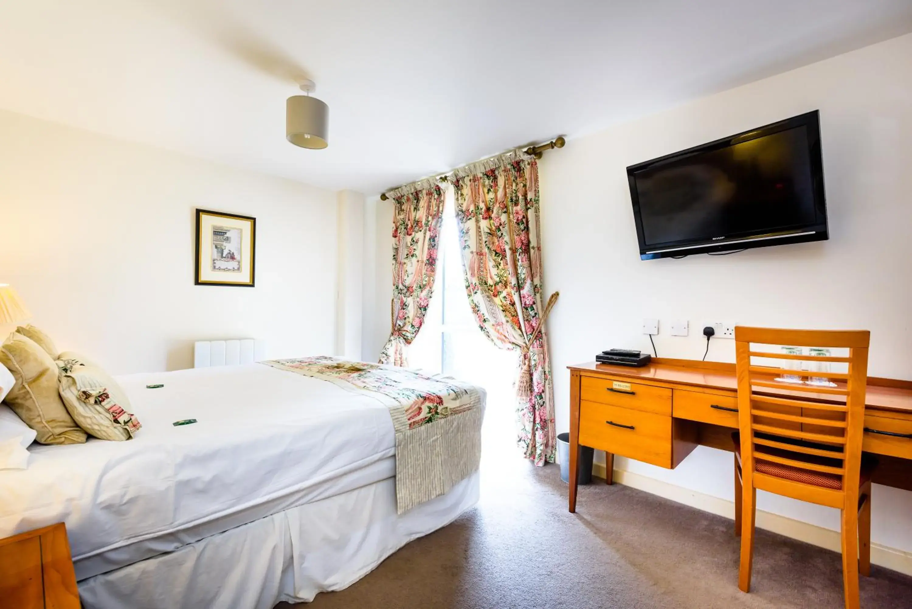 Bedroom, Bed in Rectory Farm