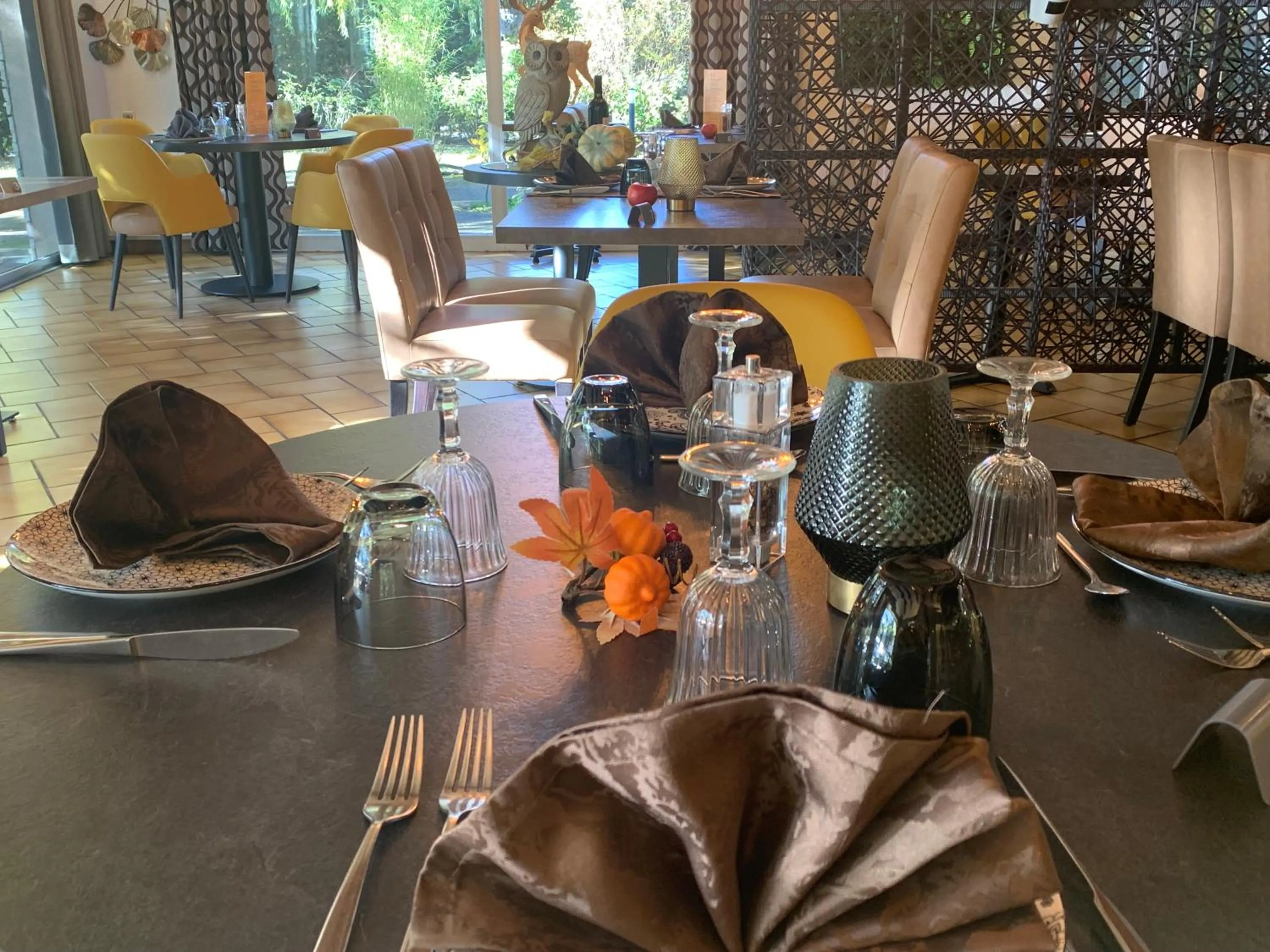 Restaurant/places to eat in Logis Hotel Le Lac