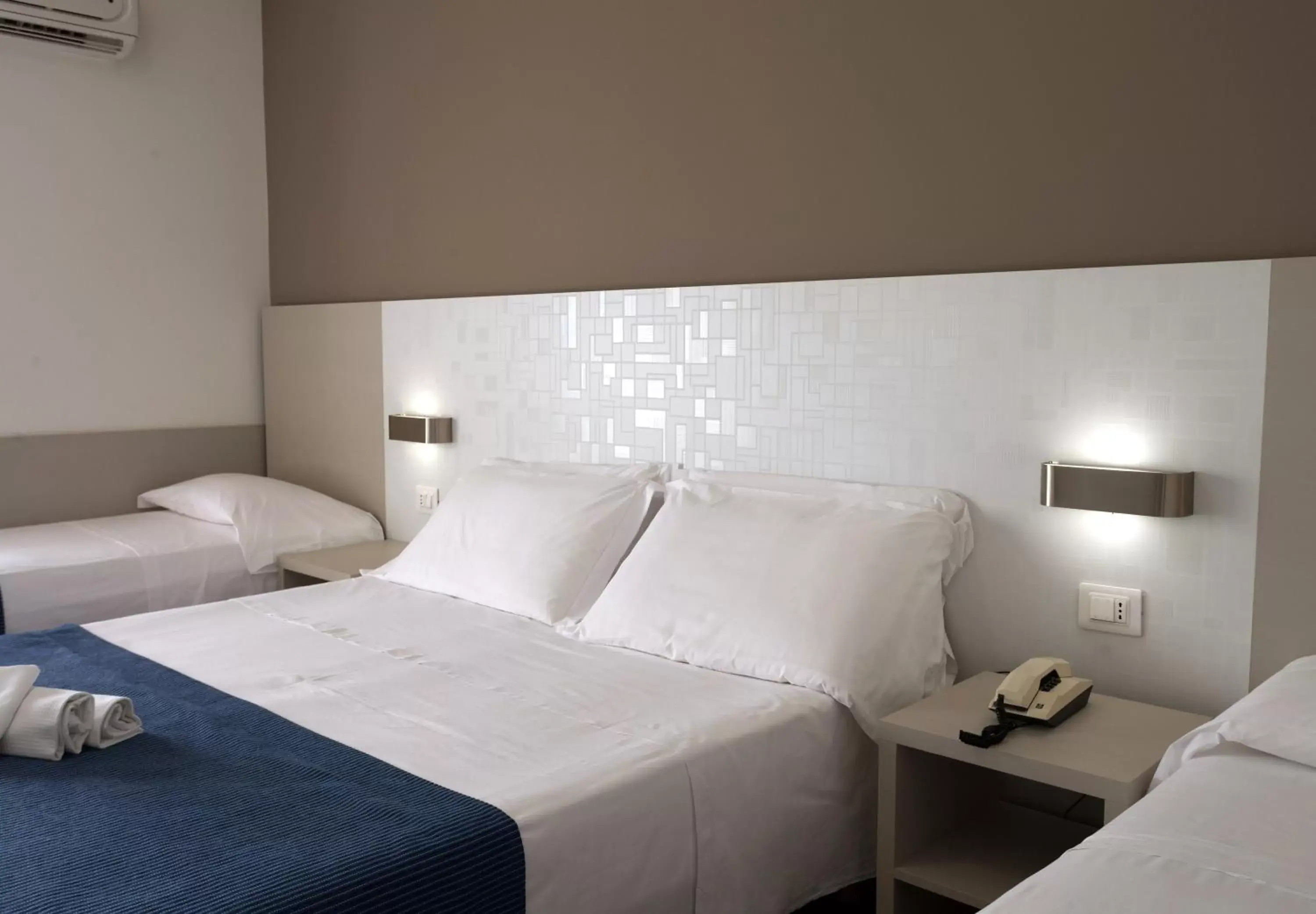 Bed in Hotel Santa Caterina Village Club