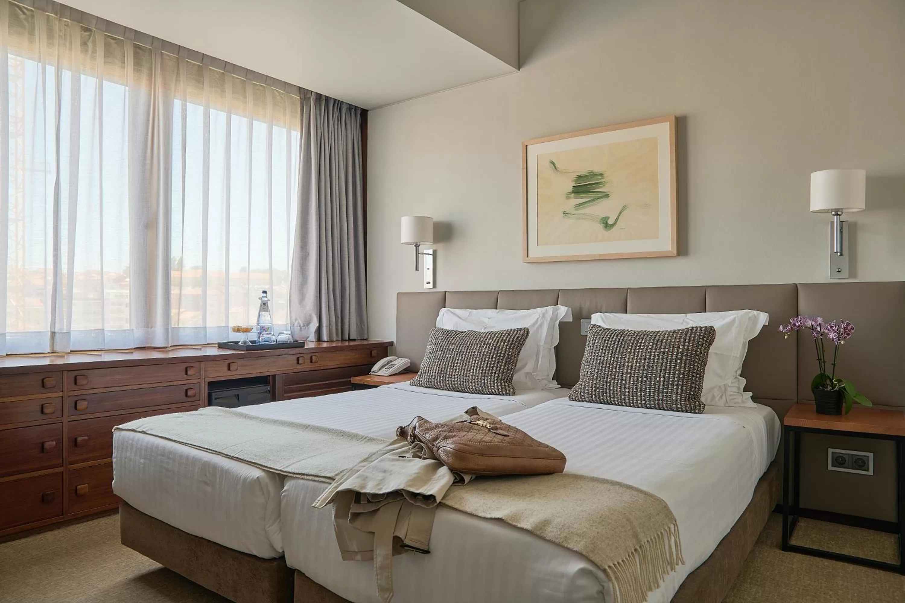 View (from property/room), Bed in Hotel Dom Carlos Park