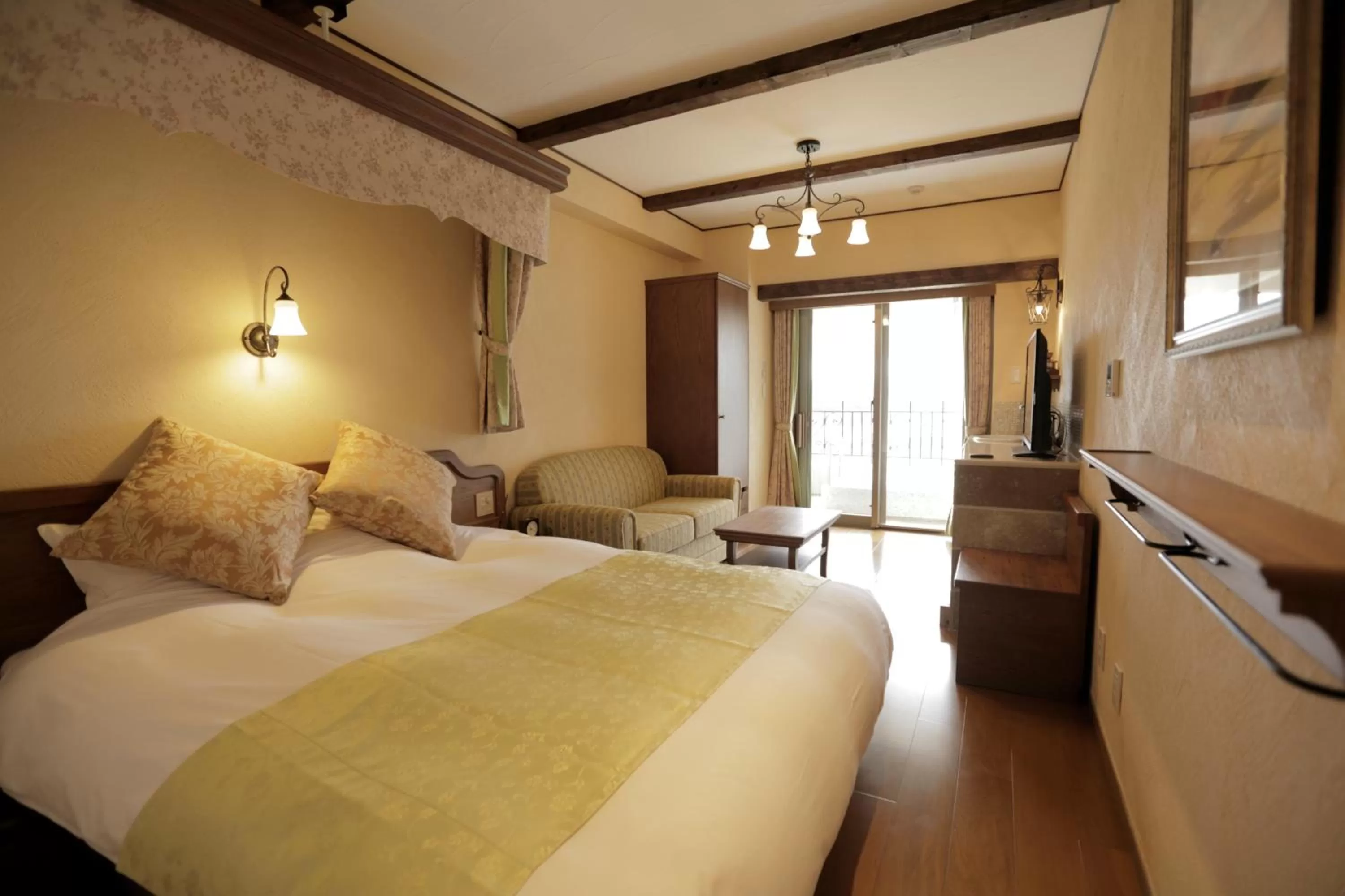 Photo of the whole room, Bed in La Vista Fujikawaguchiko