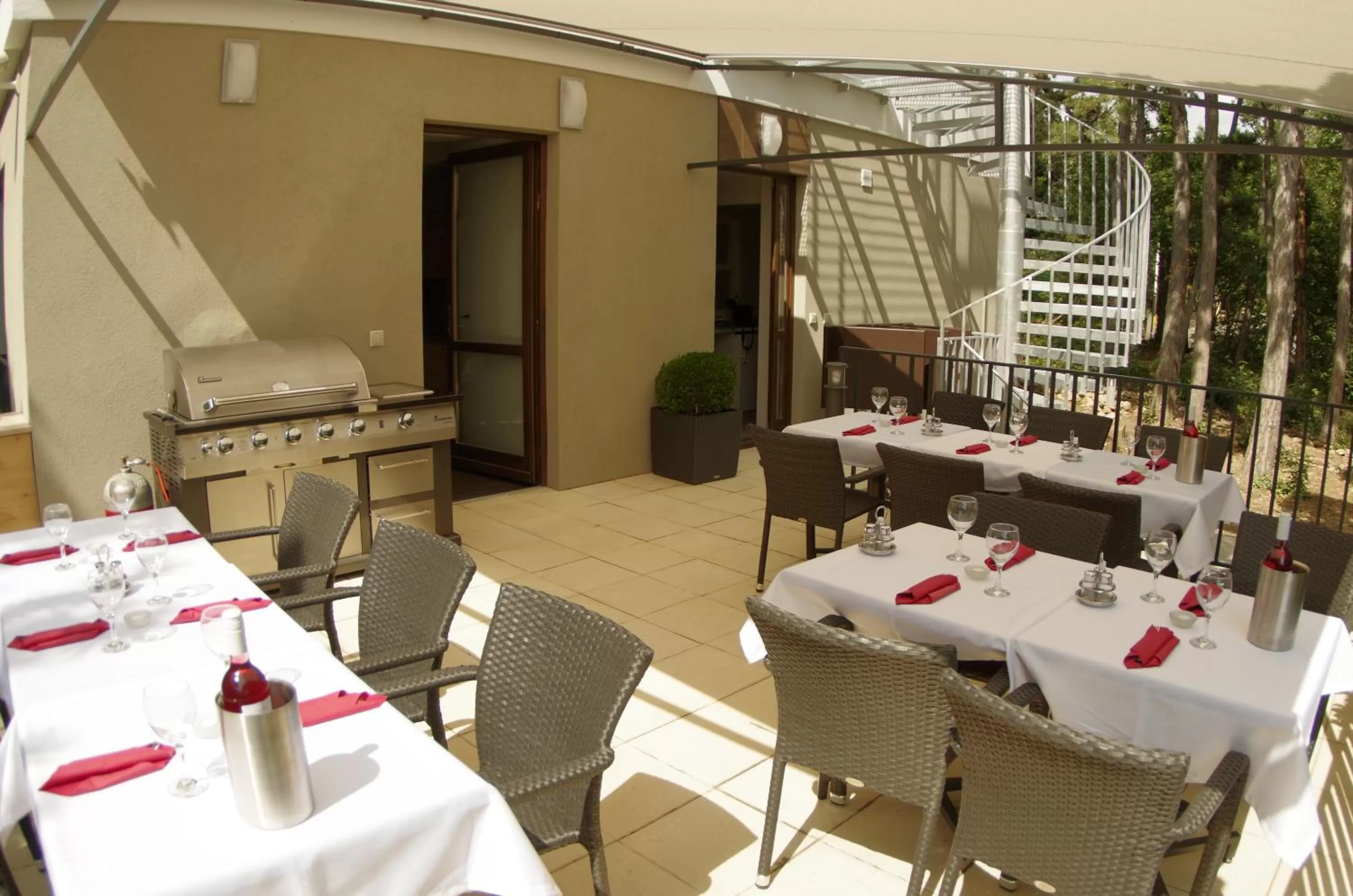 BBQ facilities in Hotel Therapia