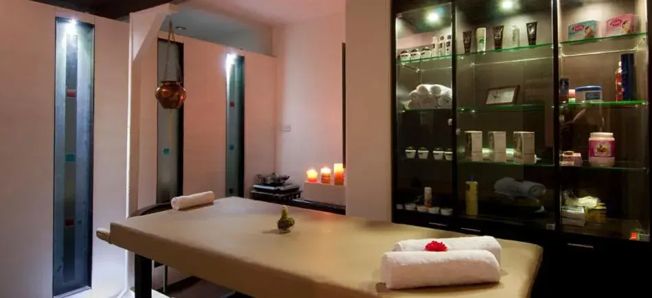 Massage, Bathroom in Hotel Pushpvilla