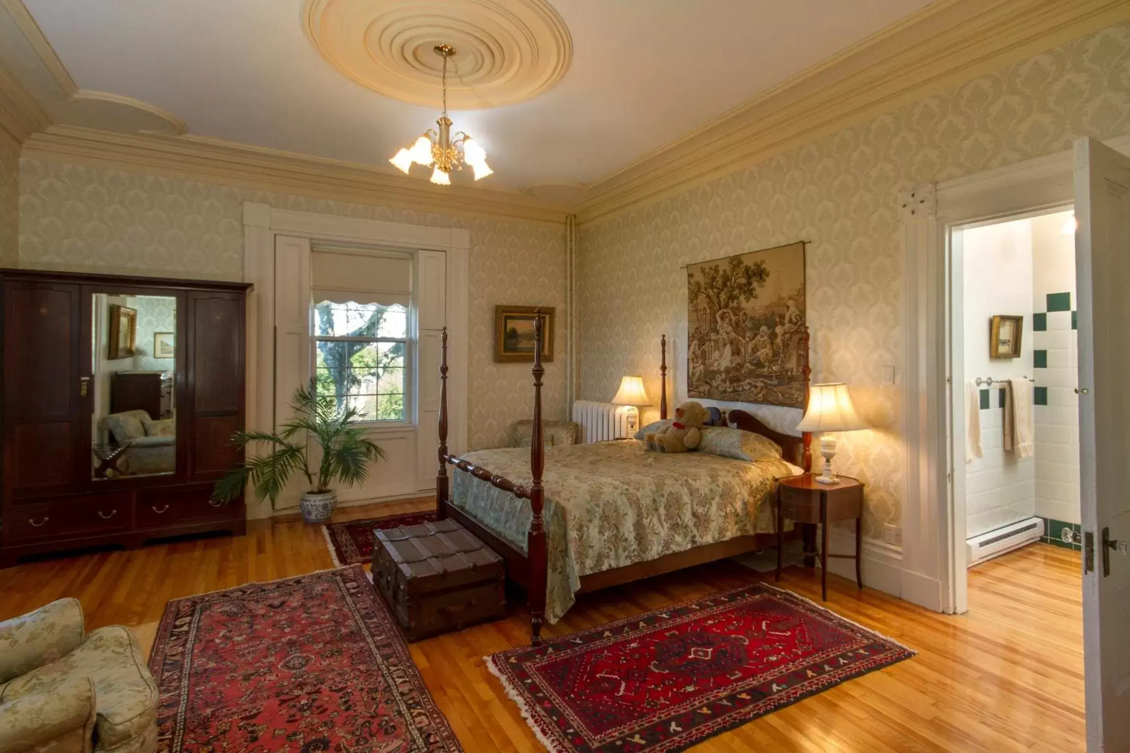 Bedroom, Bed in Homeport Historic B&B