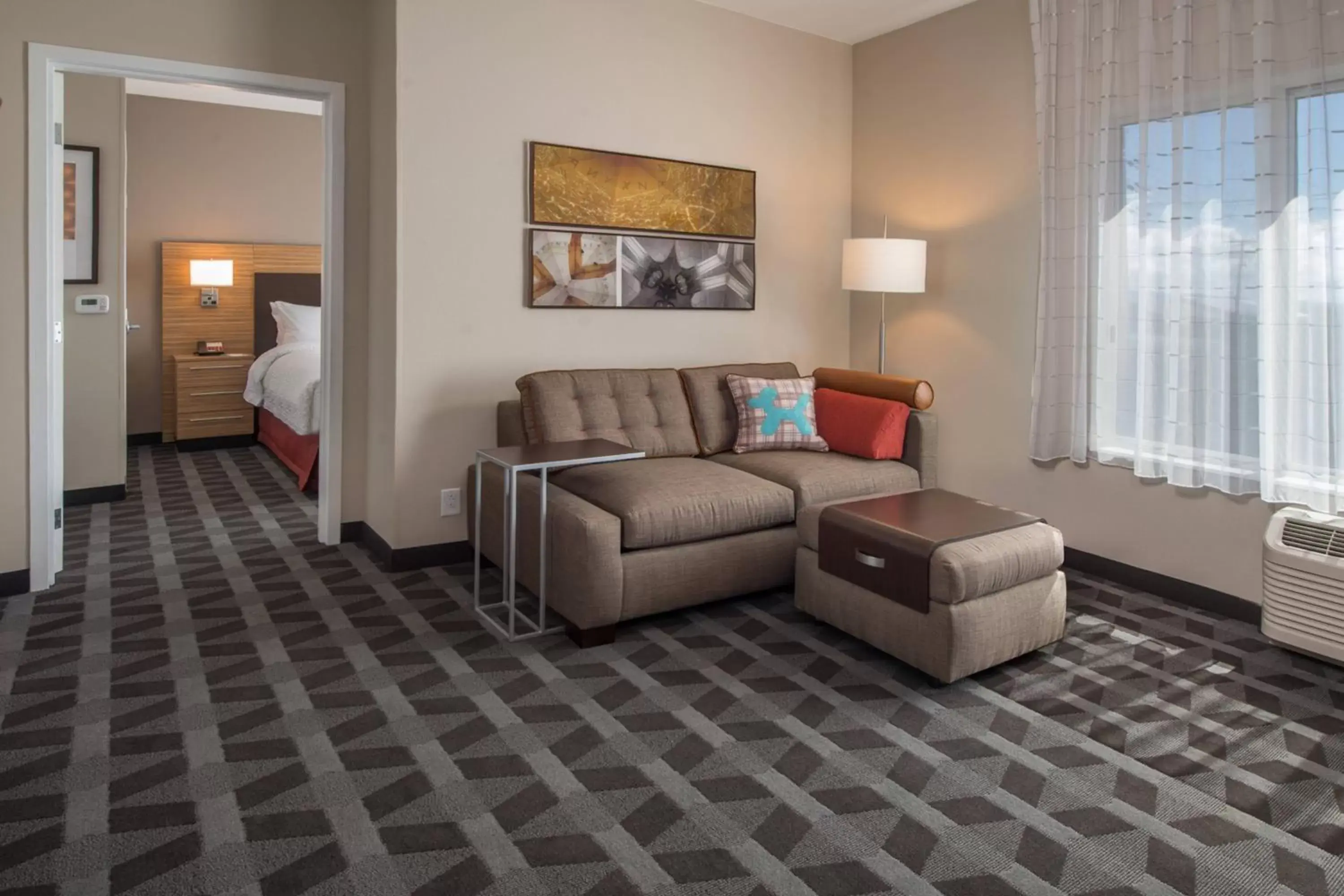 Living room, Seating Area in TownePlace Suites by Marriott Altoona