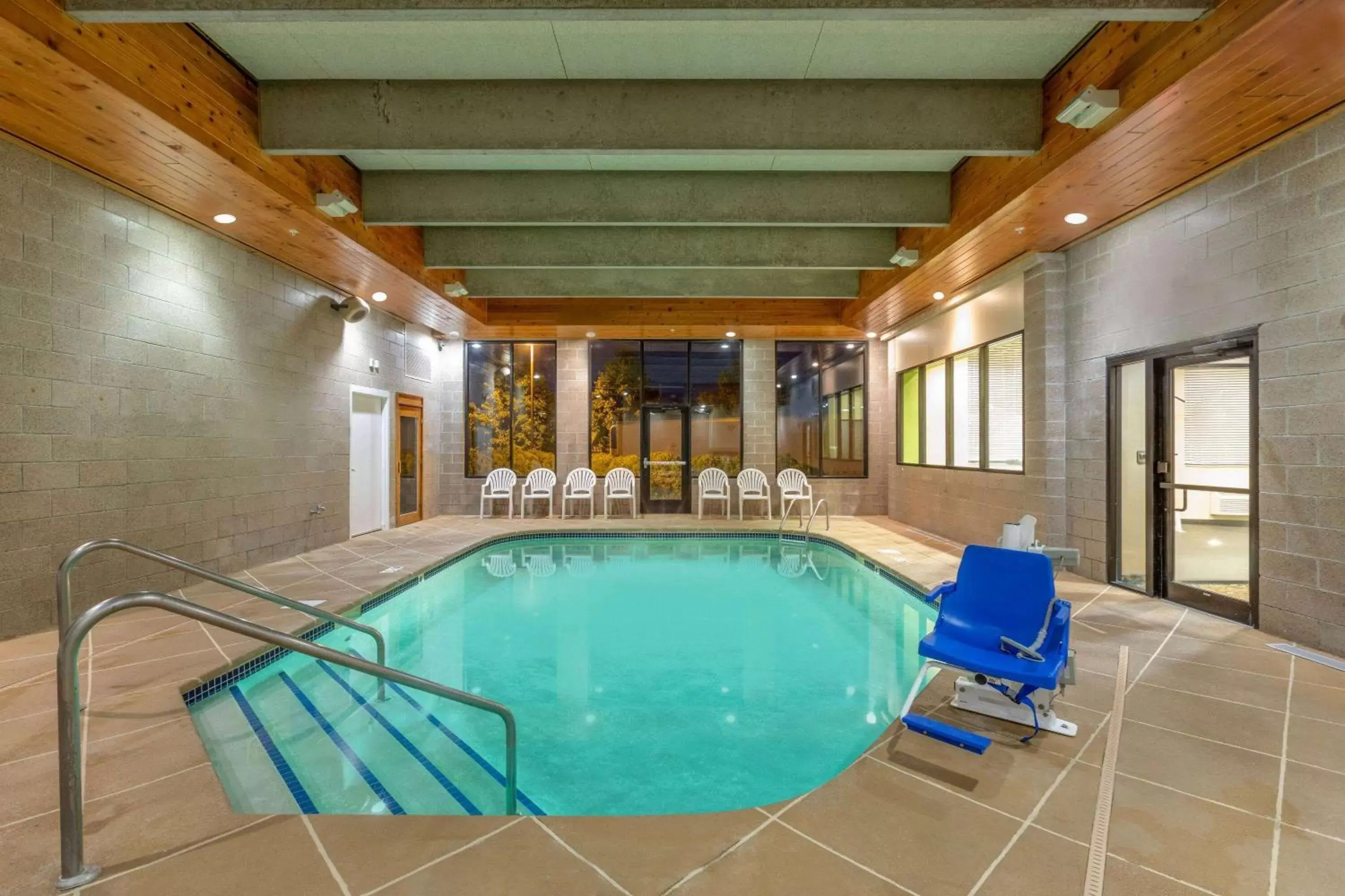 On site, Swimming Pool in Days Inn by Wyndham Eagan Minnesota Near Mall of America
