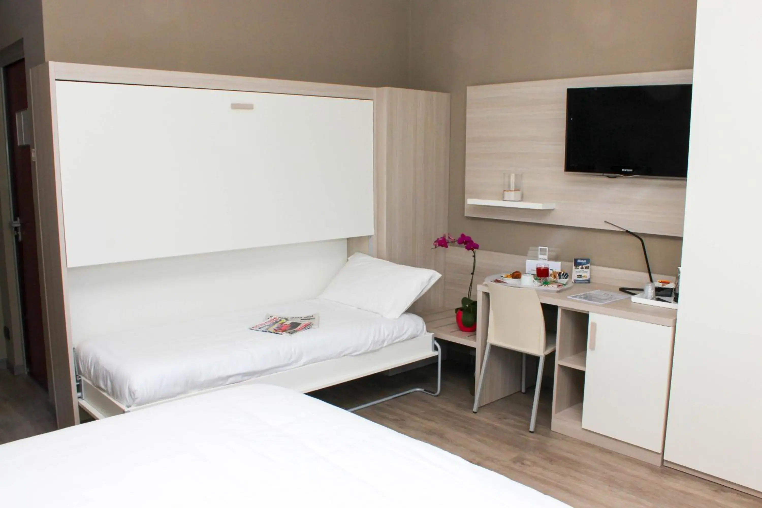 Bedroom, Bed in Best Quality Hotel La Darsena