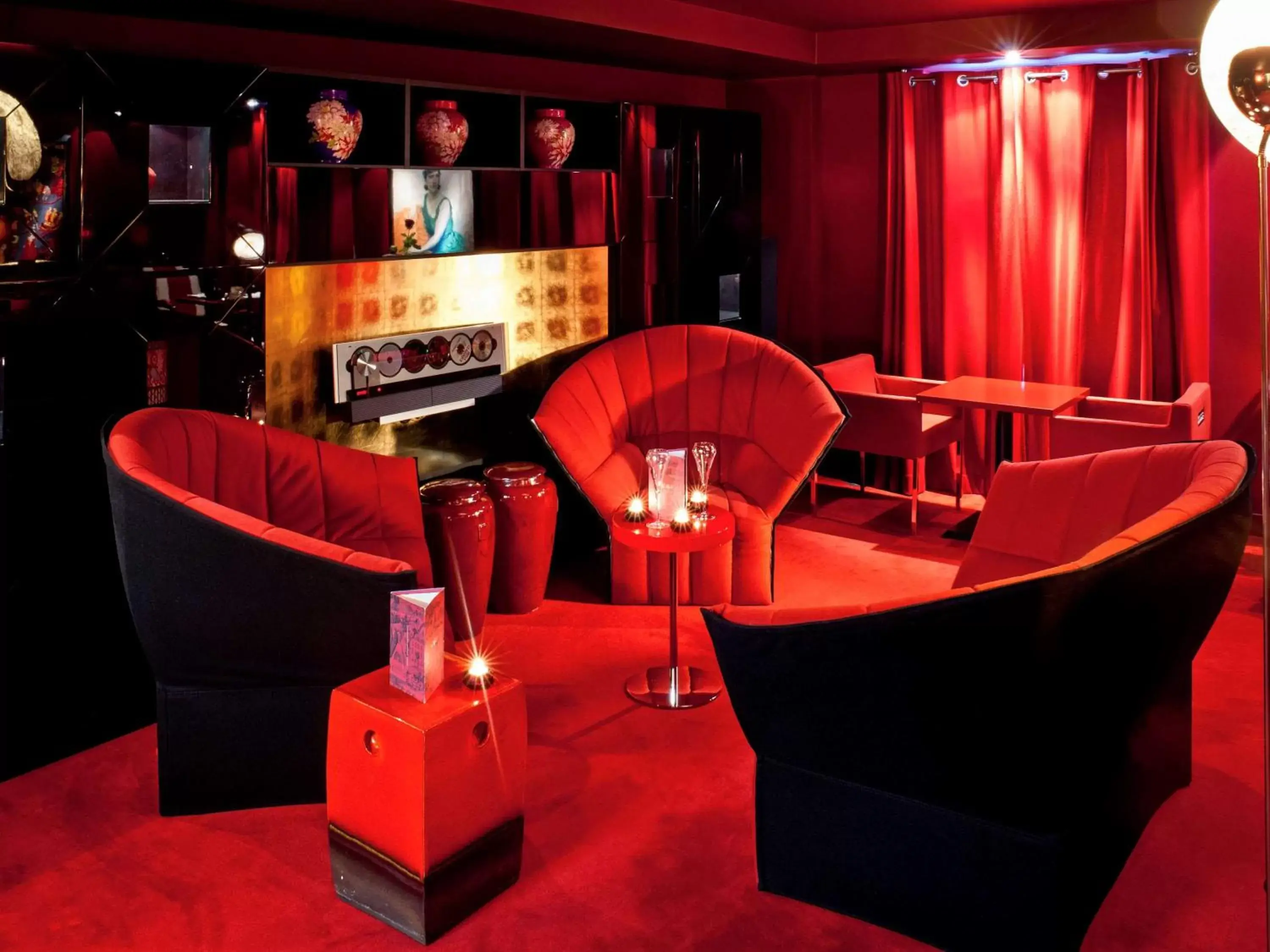 Lounge or bar, Lounge/Bar in Hotel Le Royal Lyon - MGallery