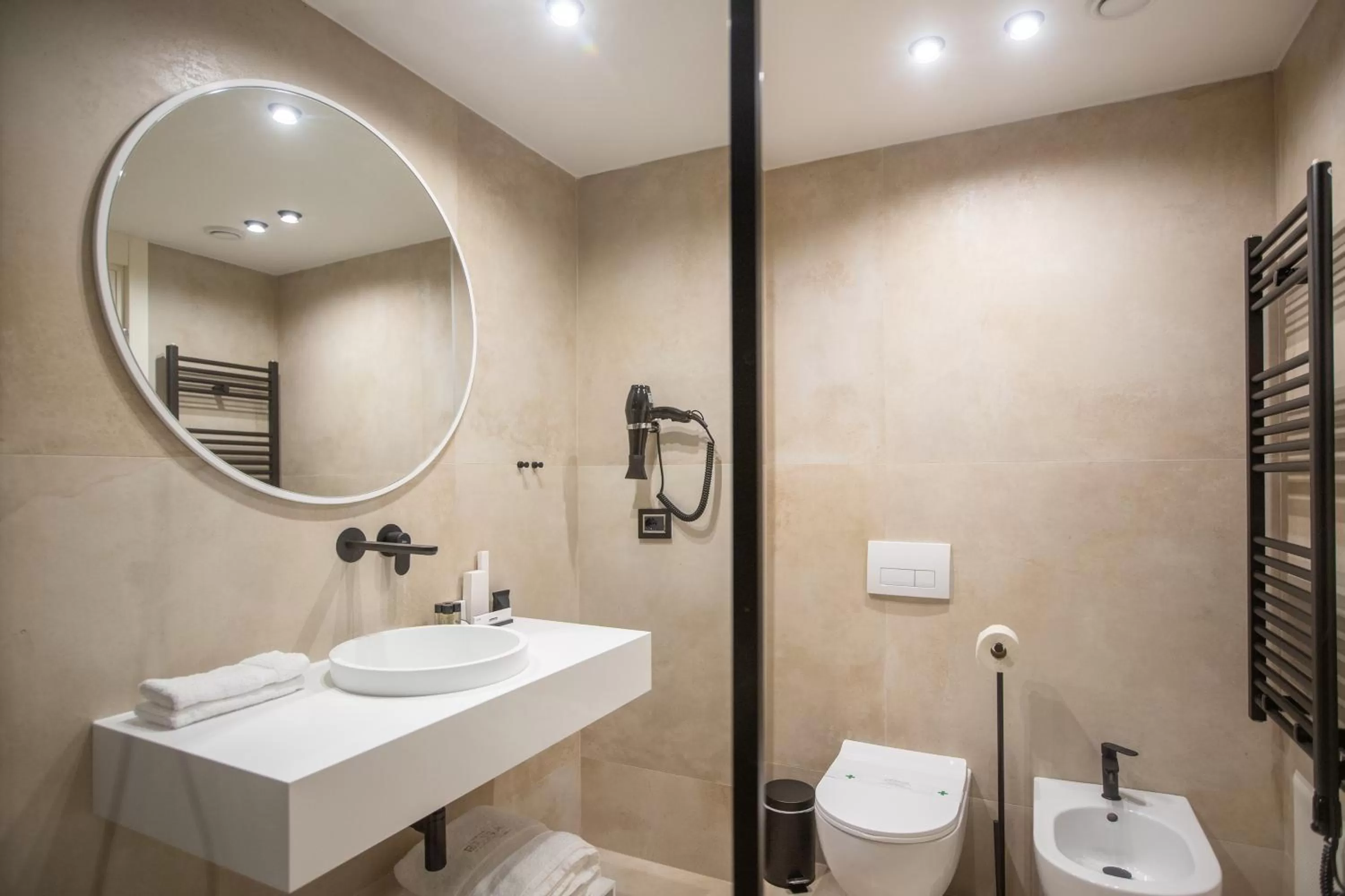 Bathroom in Hotel Elisa Tirana, Affiliated by Meliá