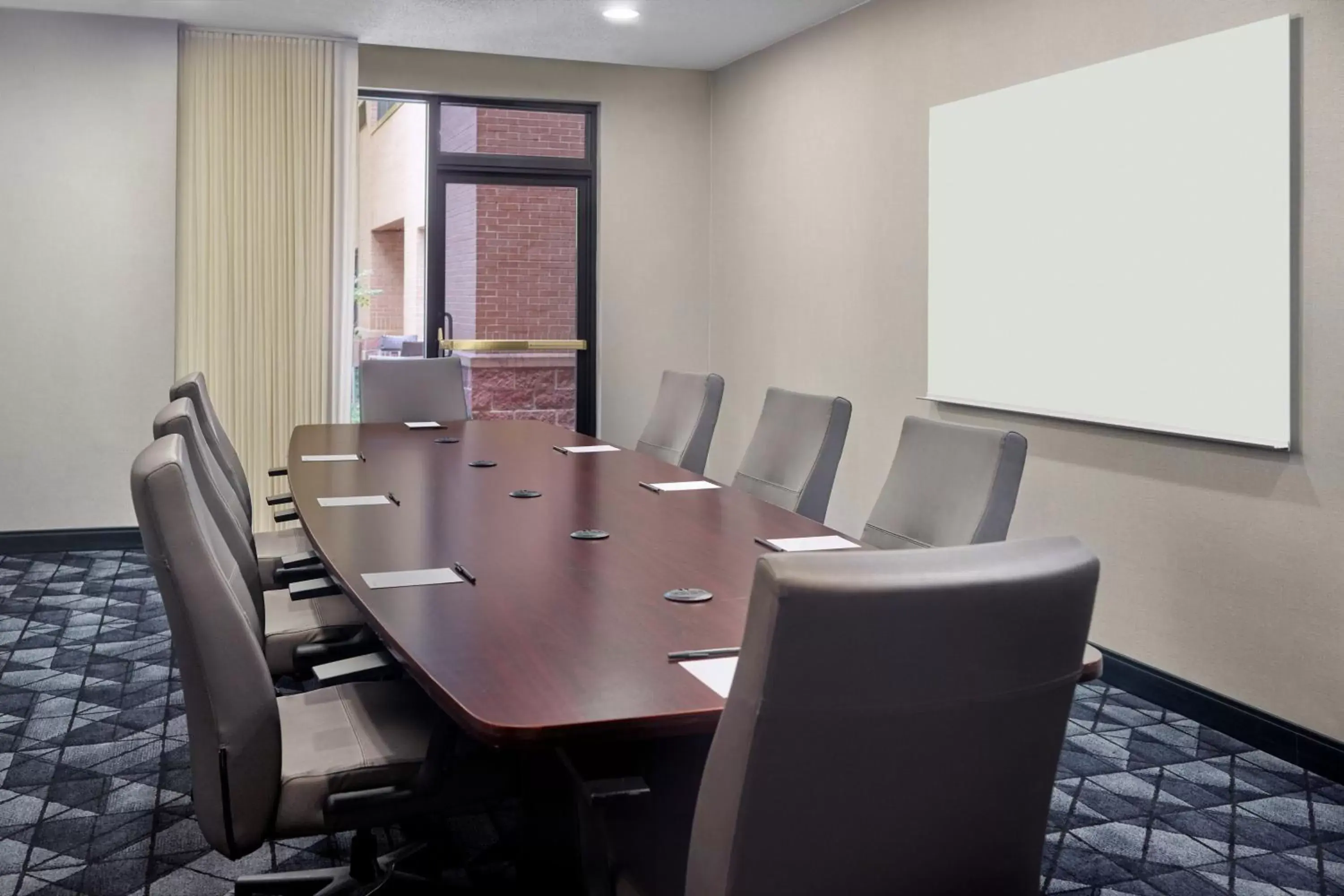 Meeting/conference room in Courtyard by Marriott Atlanta Alpharetta