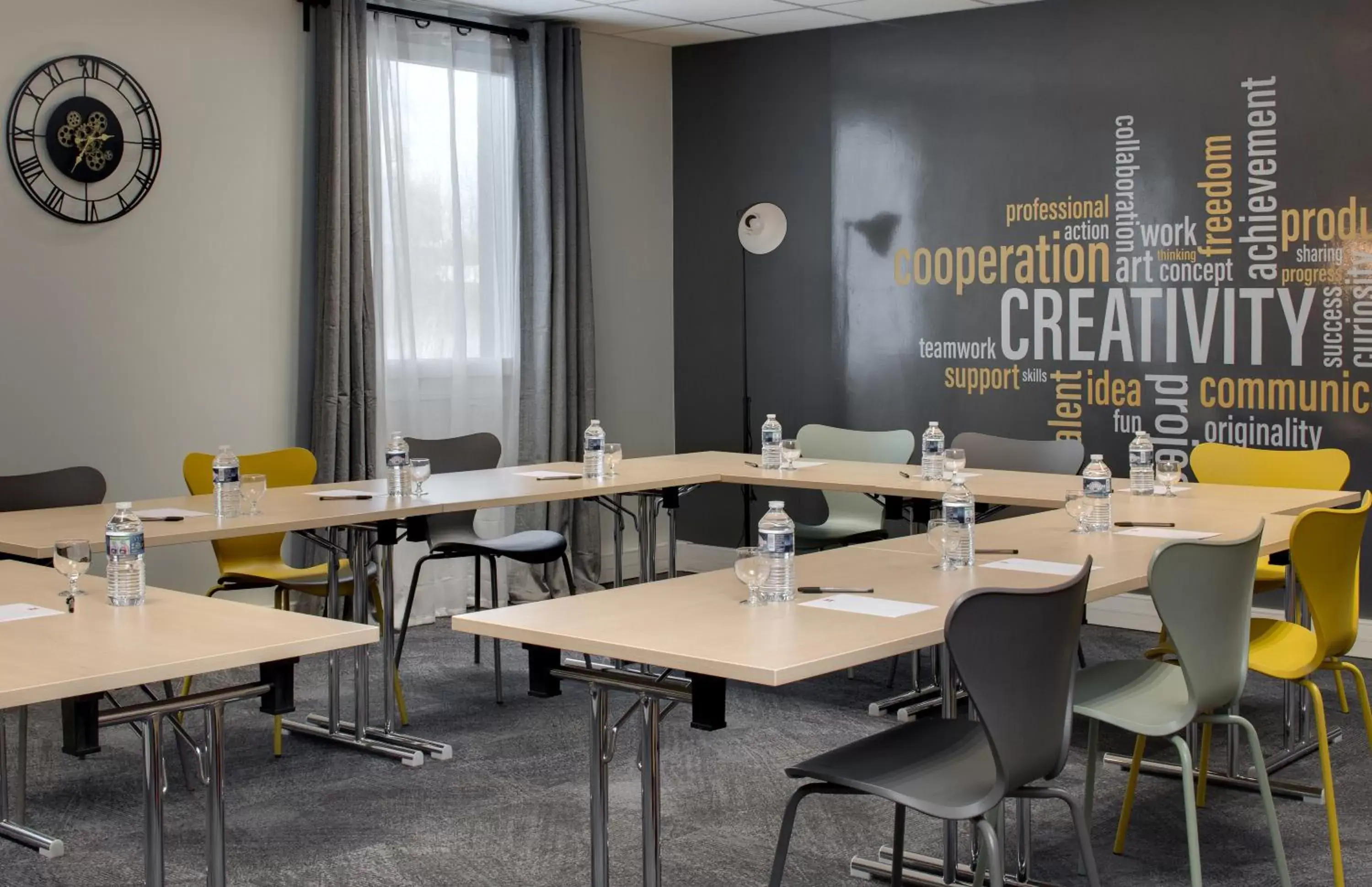 Meeting/conference room in ibis budget Clermont Ferrand Nord Riom