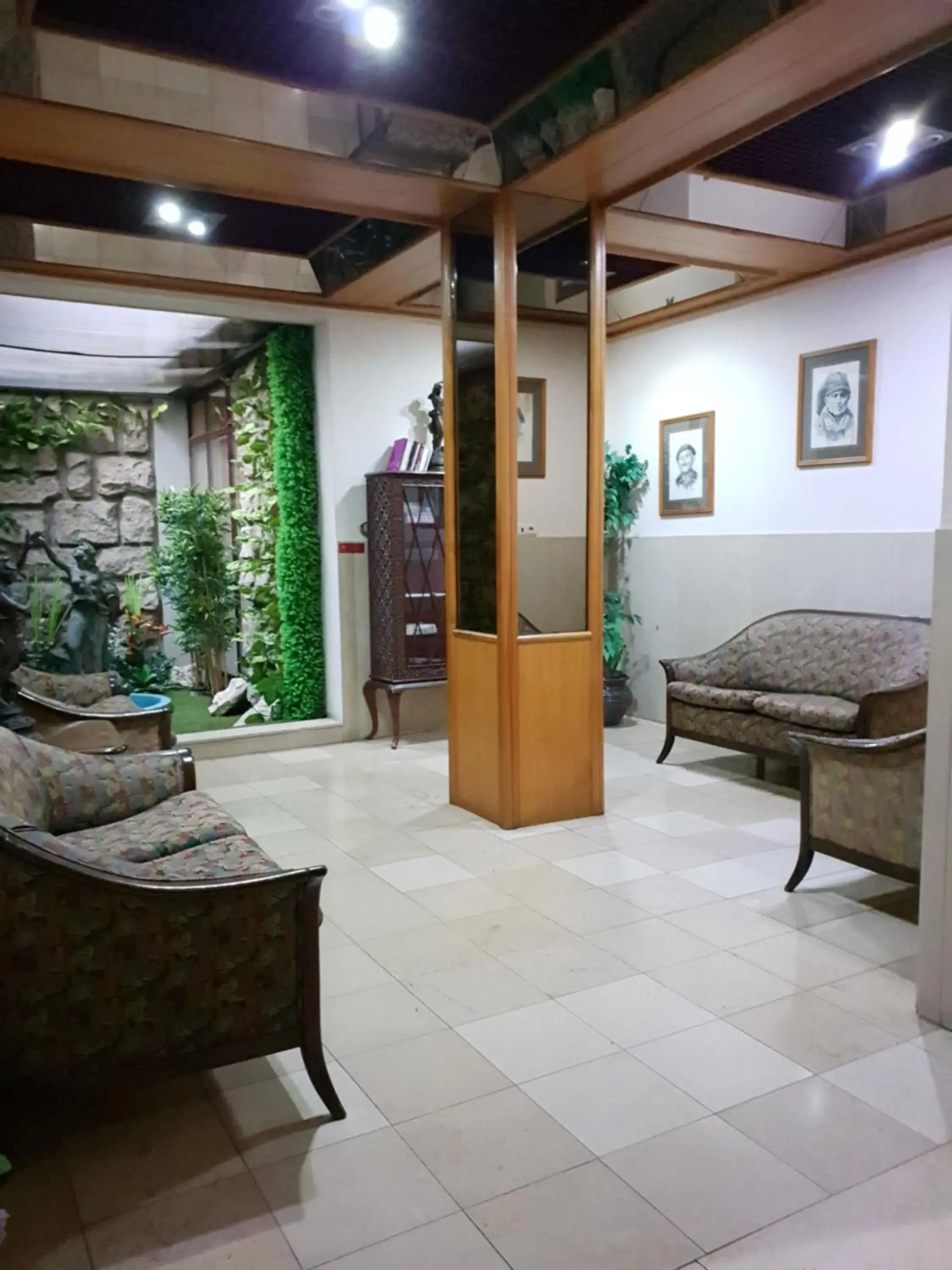 Garden, Lobby/Reception in Luso Brasileiro