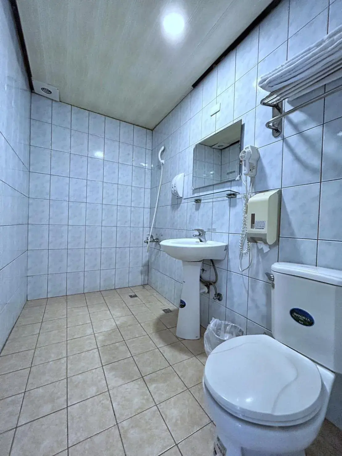 Toilet, Bathroom in Fulong Hotel