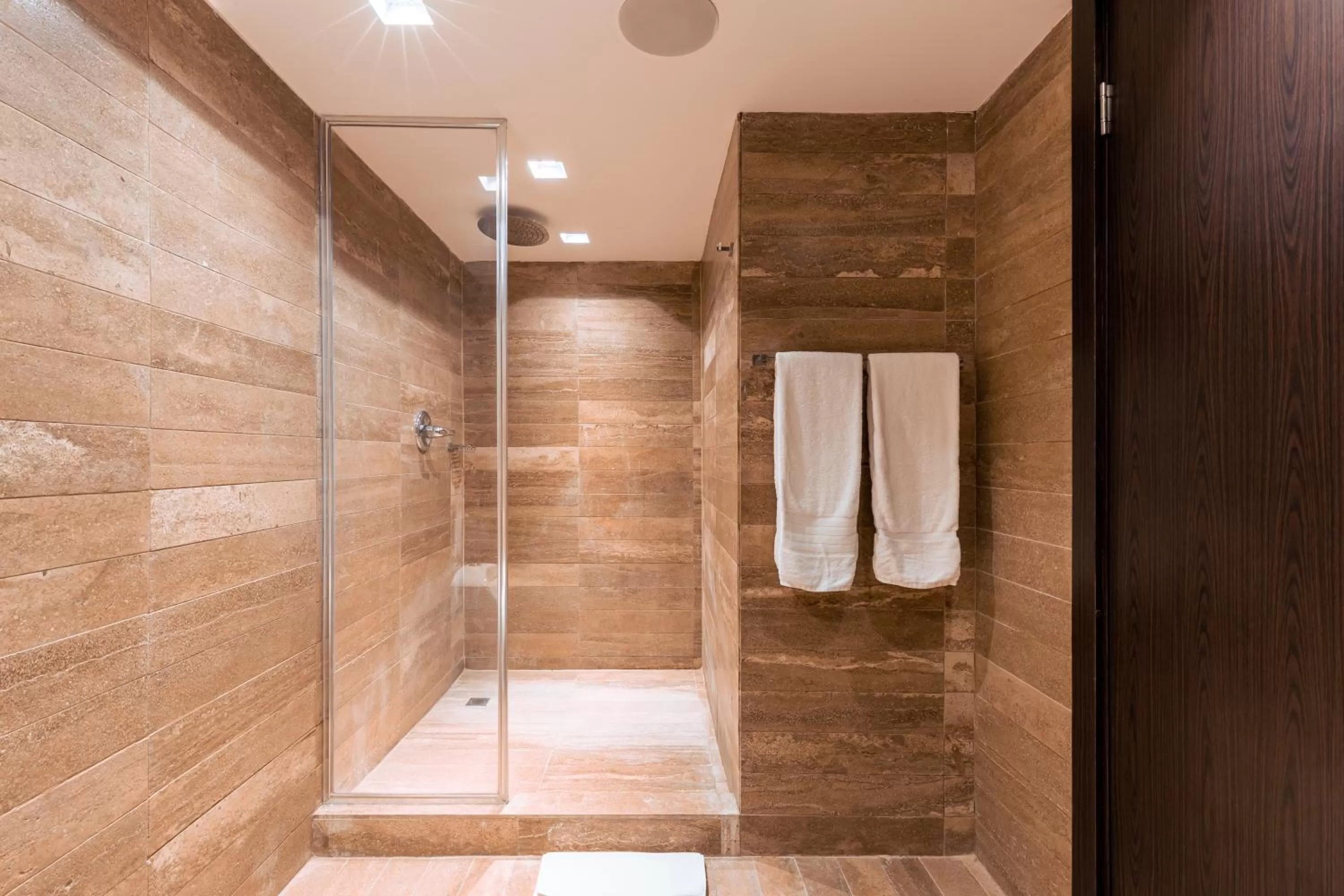 Bathroom in Exe Oriental Panamá