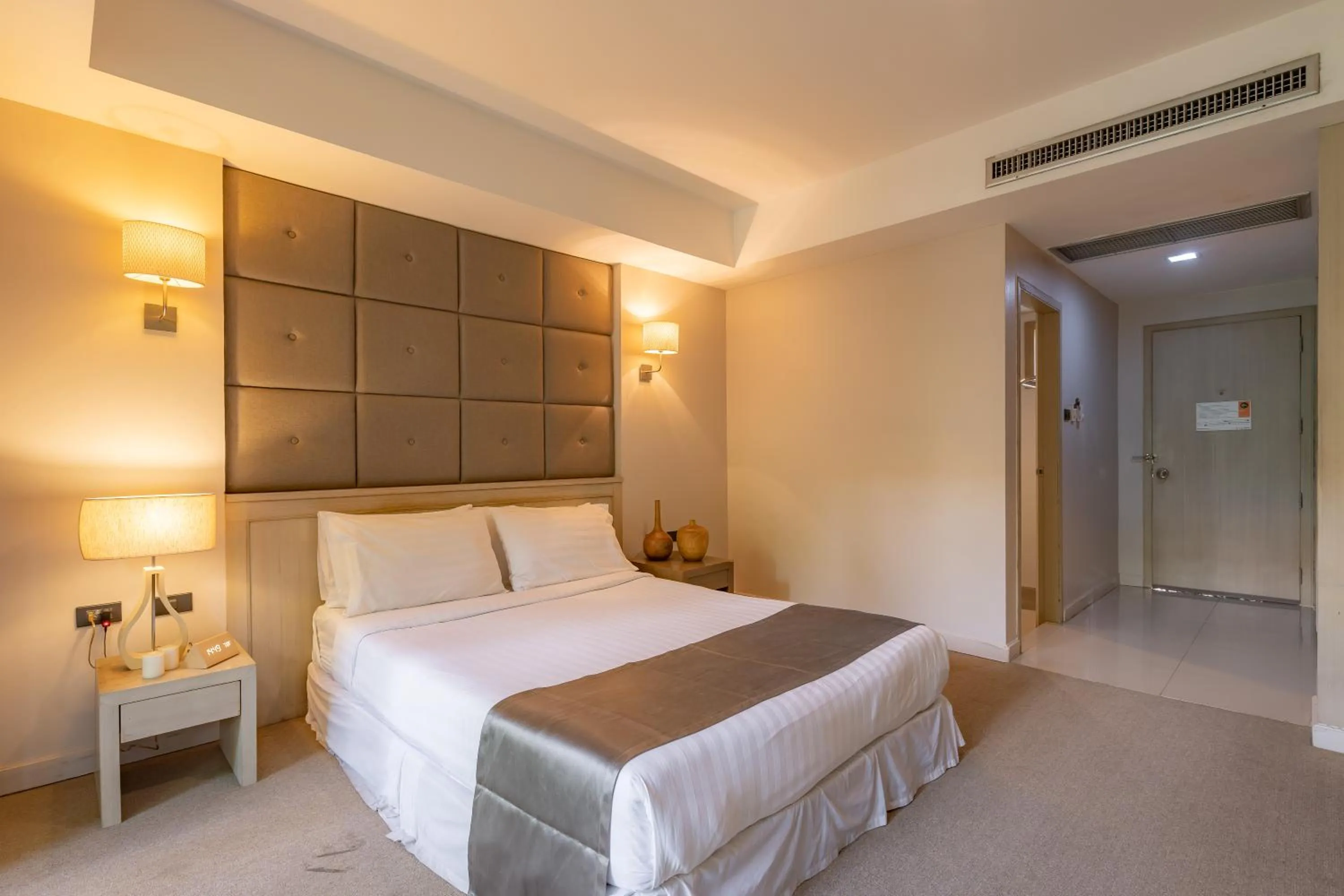 Double Room with Pool View in Oun Hotel Bangkok