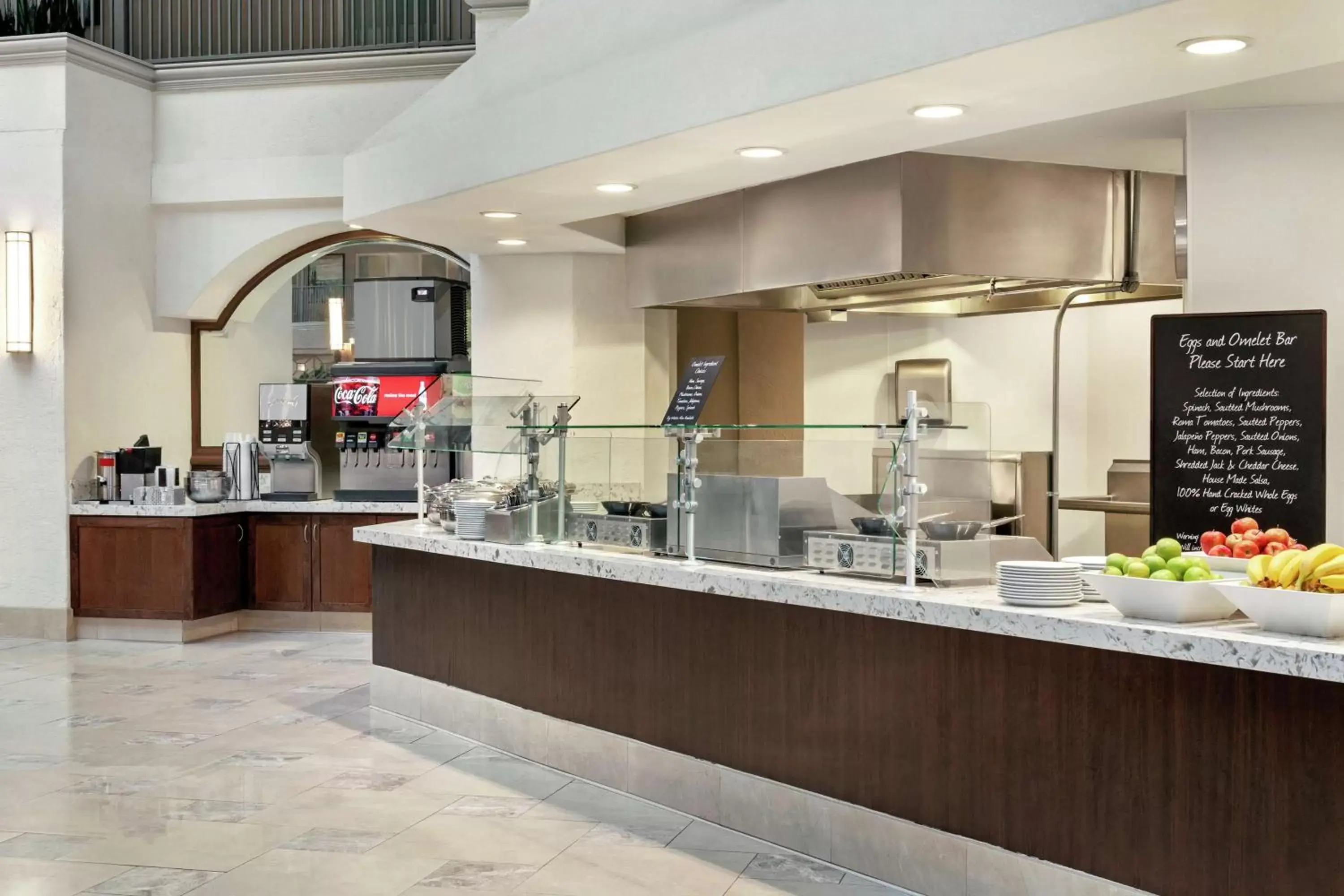 Breakfast, Restaurant/Places to Eat in Embassy Suites by Hilton Santa Ana Orange County Airport