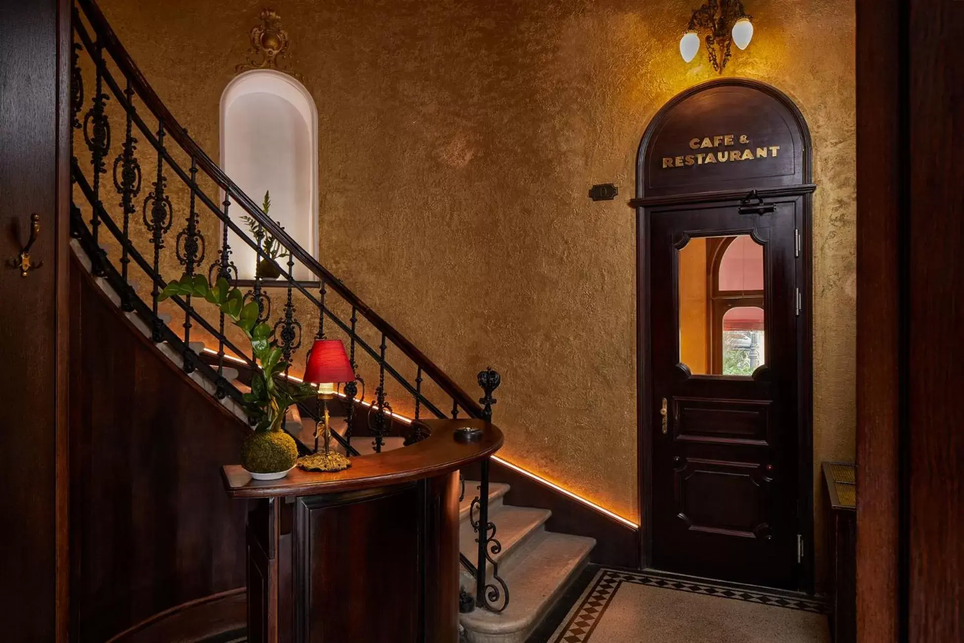 Facade/entrance in Gerlóczy Boutique Hotel