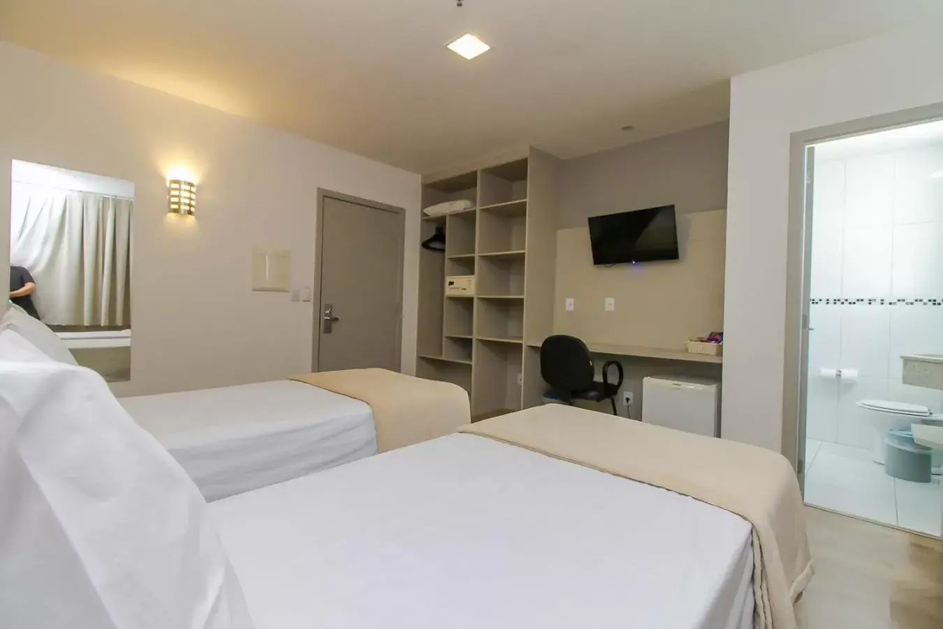 Bedroom in Coral Hotel - Próximo Av Carlos Gomes, PUCRS