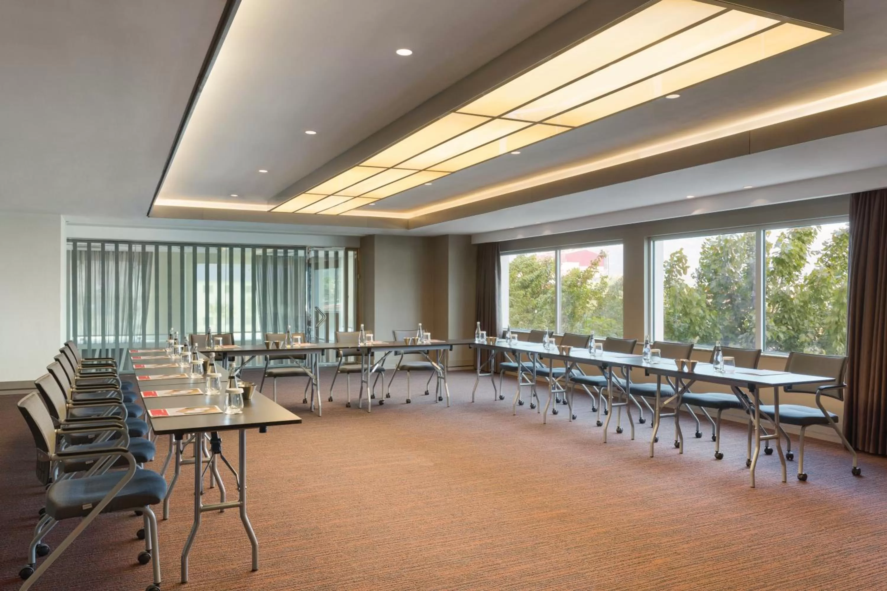 Meeting/conference room in Ramada Hotel & Suites by Wyndham Izmir Kemalpasa