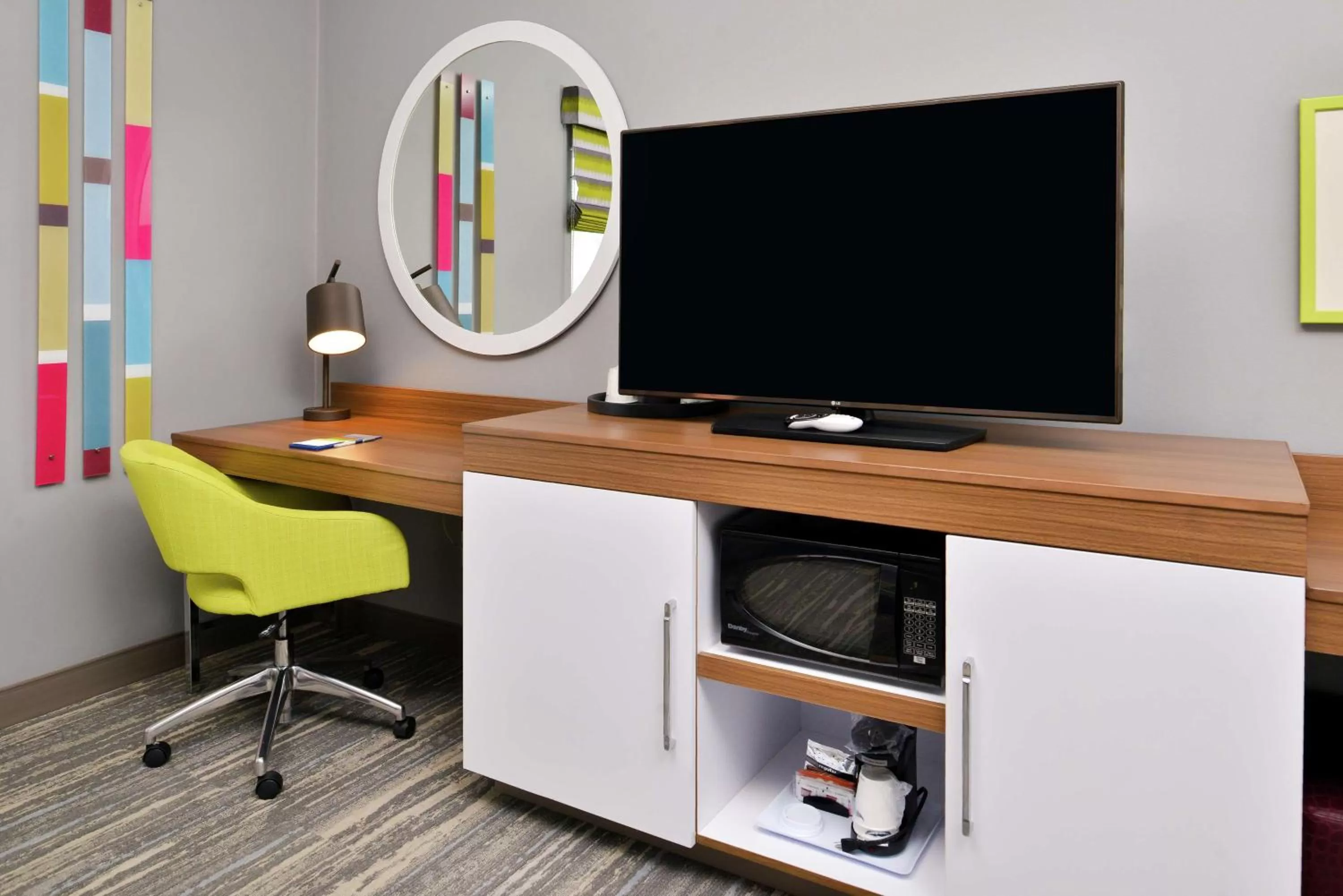 Bedroom in Hampton Inn & Suites Saint Paul Oakdale Woodbury