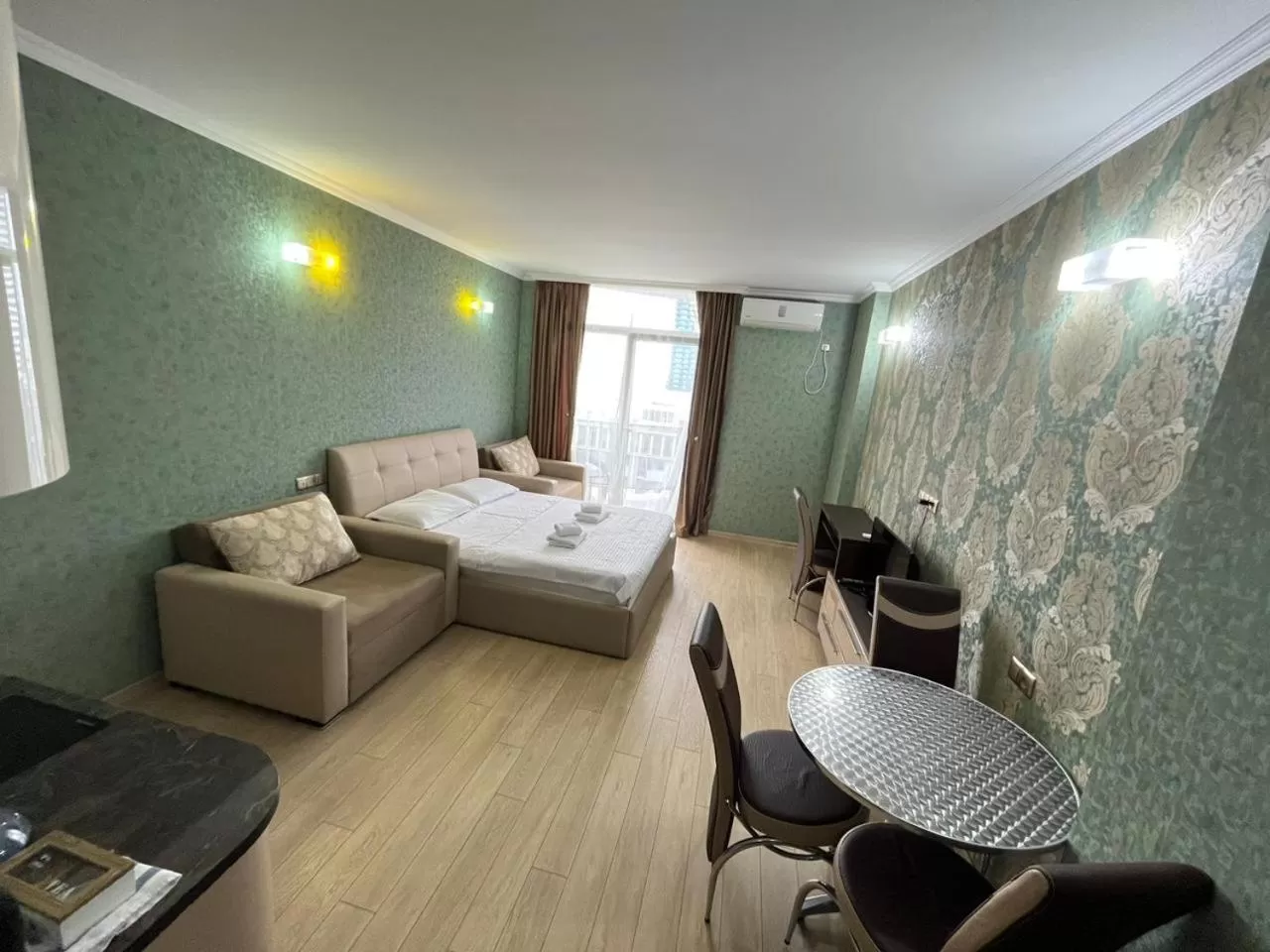 Bed in Holiday Lux Sea Towers Batumi