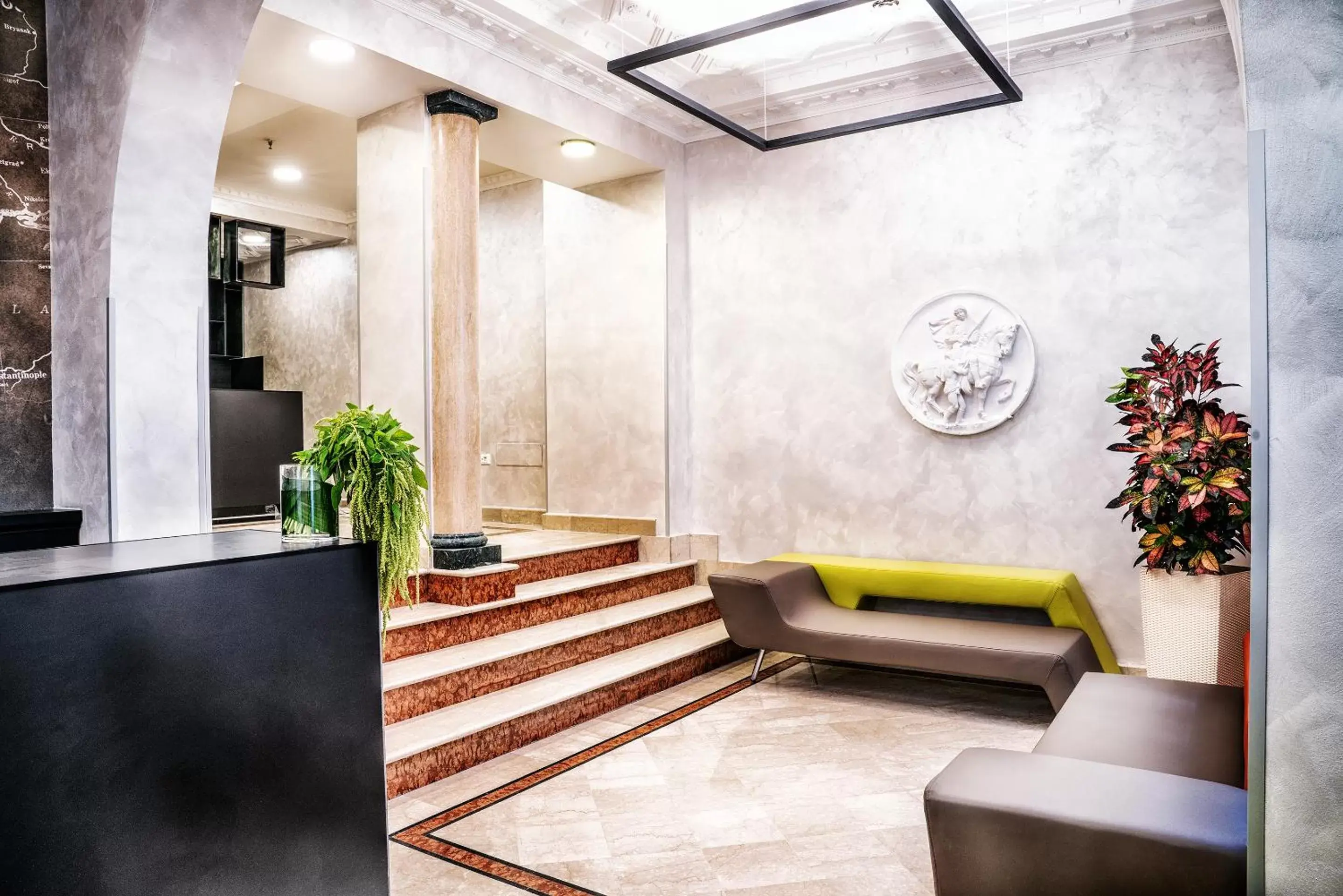 Property building, Lobby/Reception in Hotel Varese