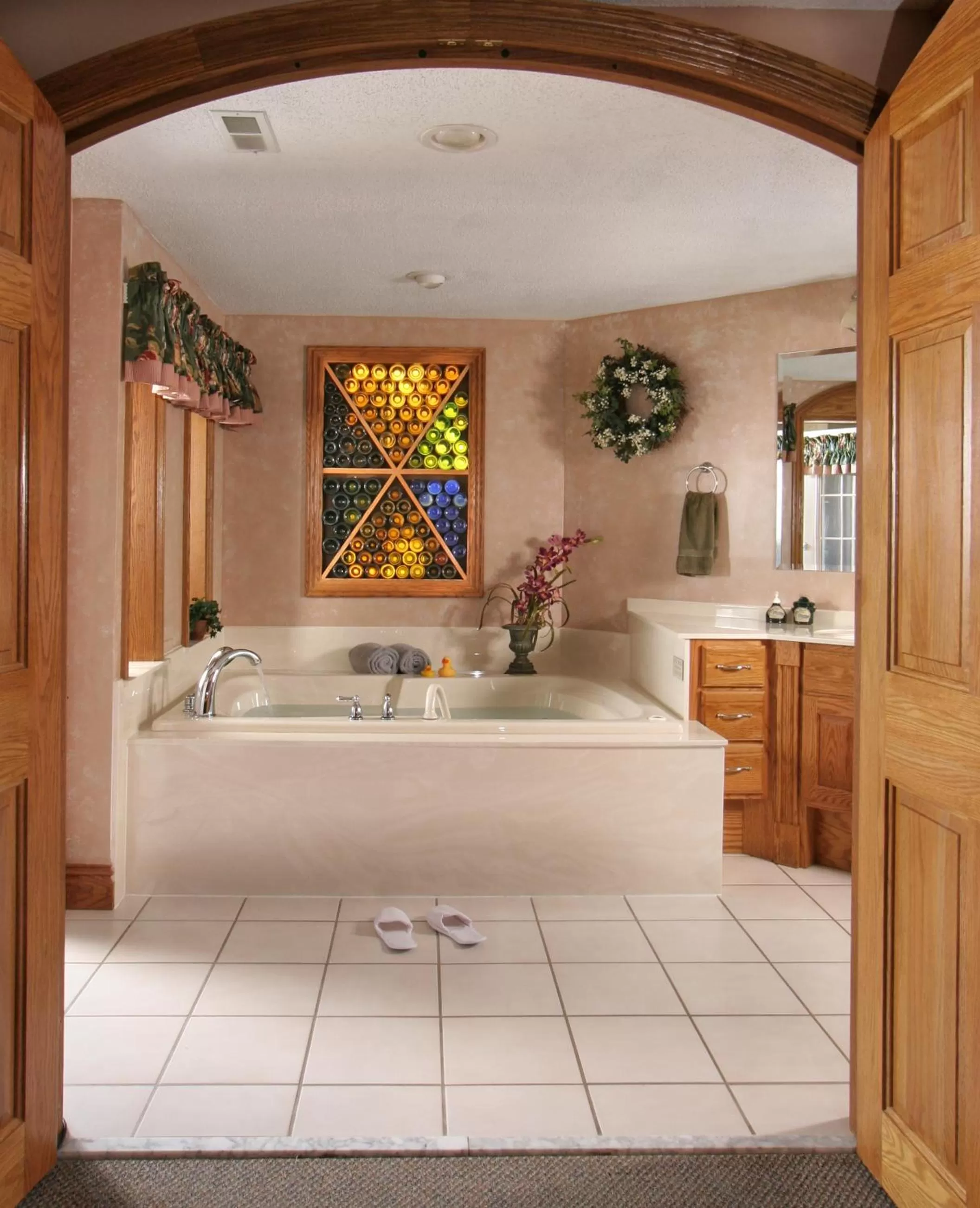 King Suite with Spa Bath in Hermann Hill