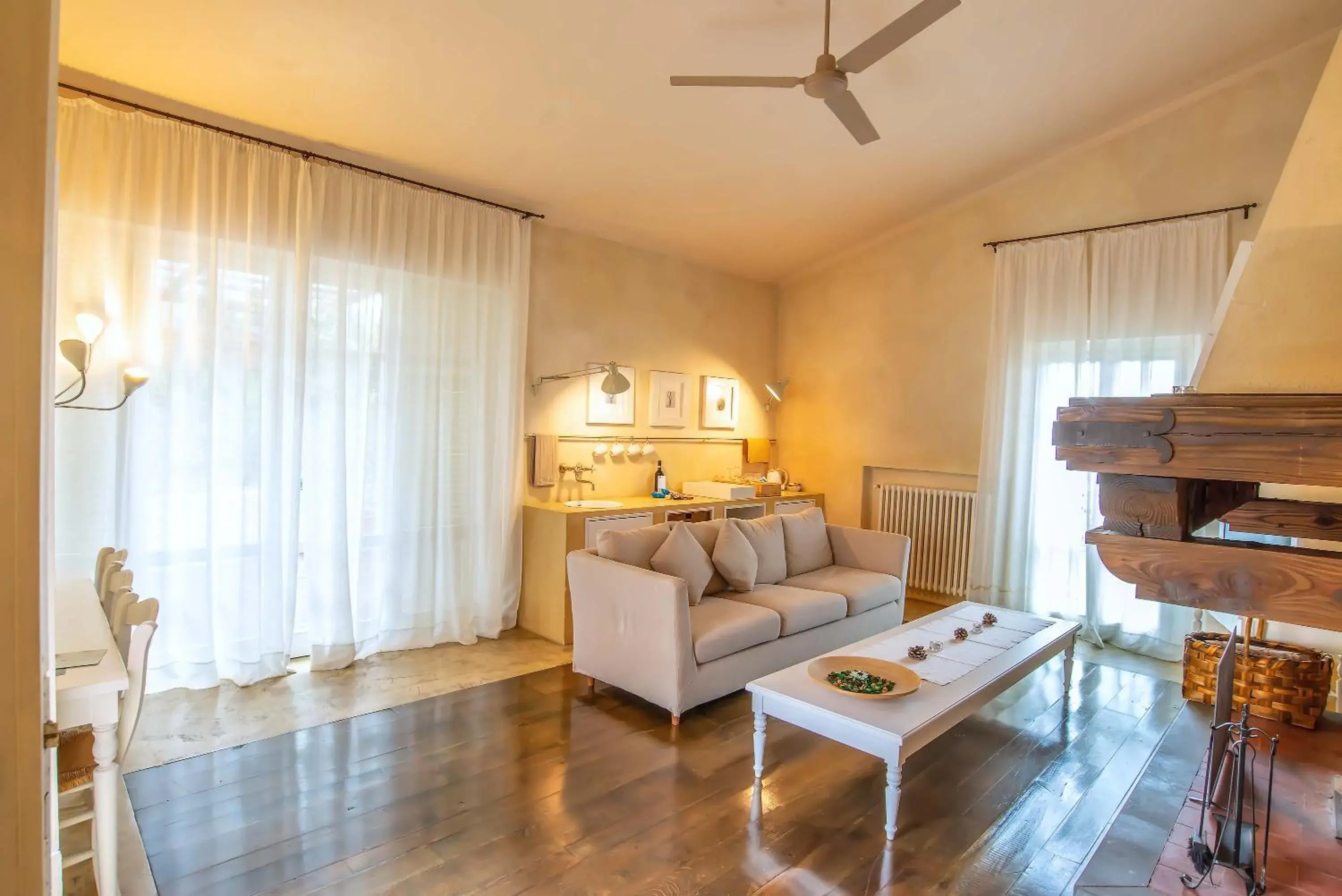 Living room, Seating Area in Villa Cassia di Baccano