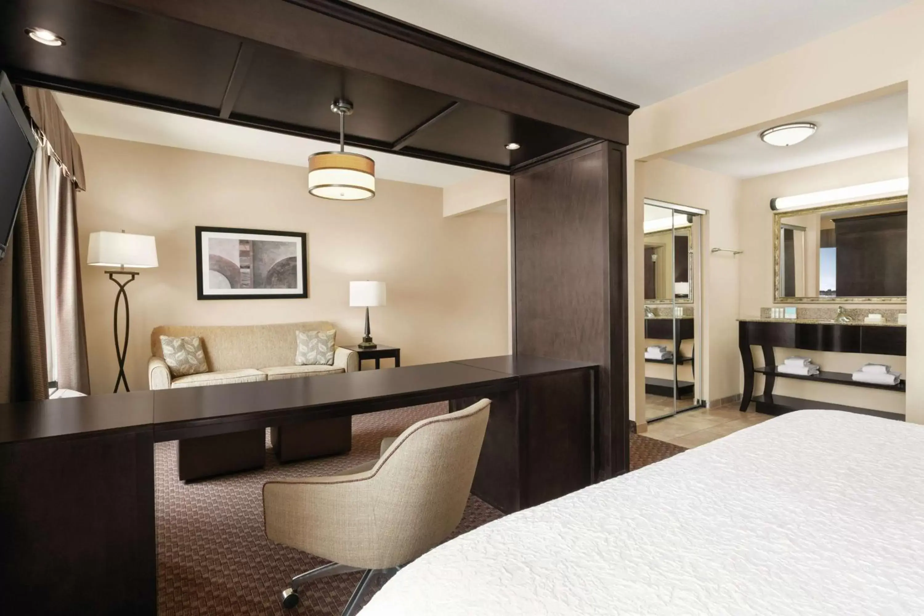 Bedroom in Hampton Inn & Suites Enid