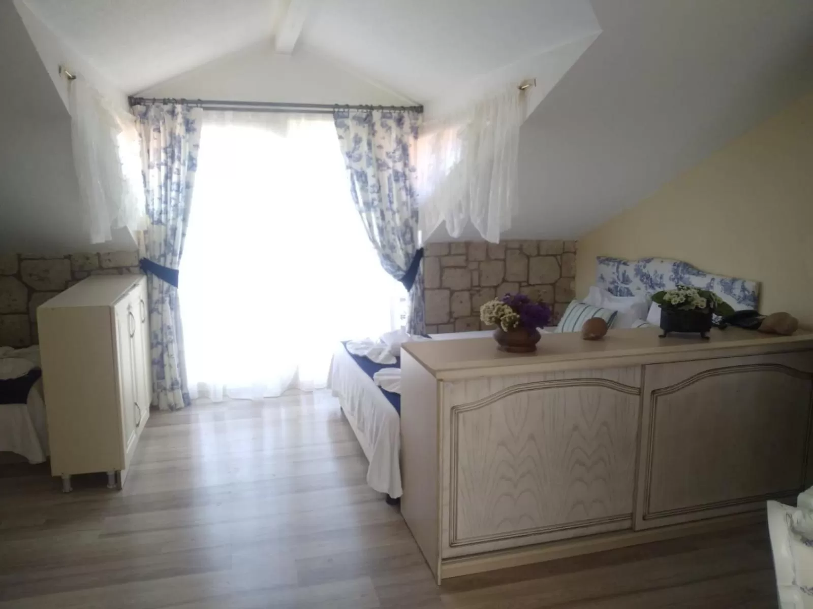 Kitchen/Kitchenette in Dolina Hotel