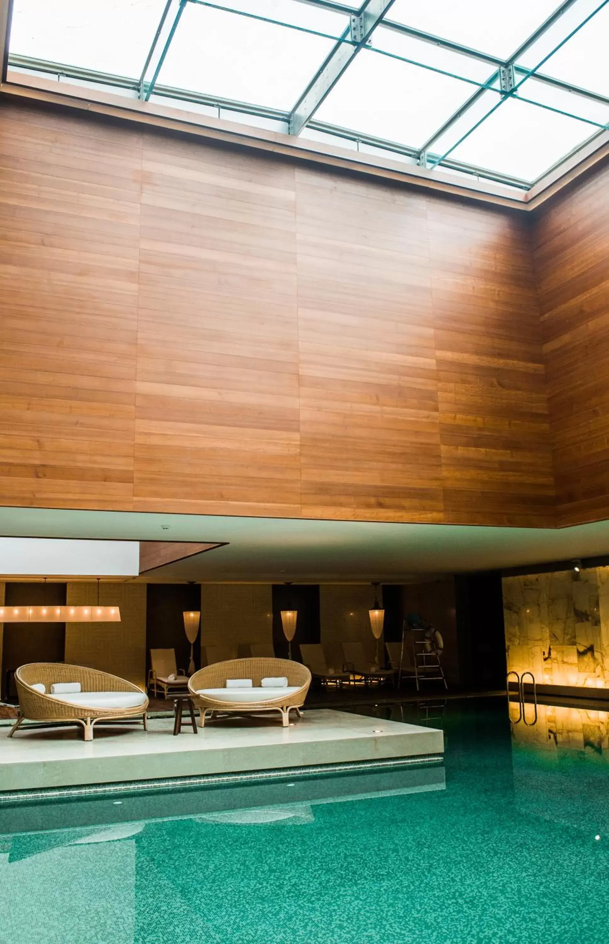 Swimming pool in Grand Hyatt Chengdu Swimming pool in Grand Hyatt Chengdu