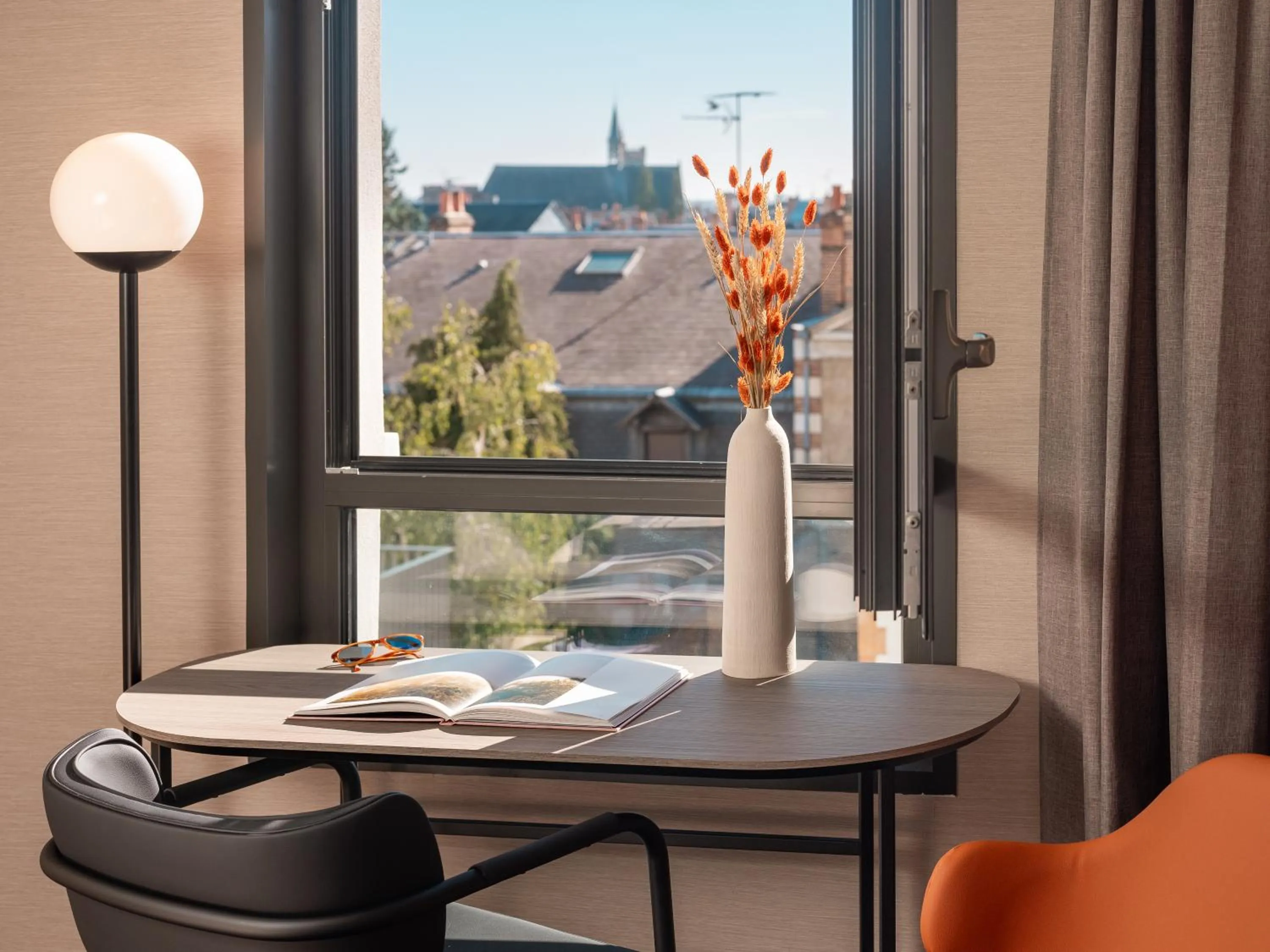 Day in Novotel Orléans Centre Gare