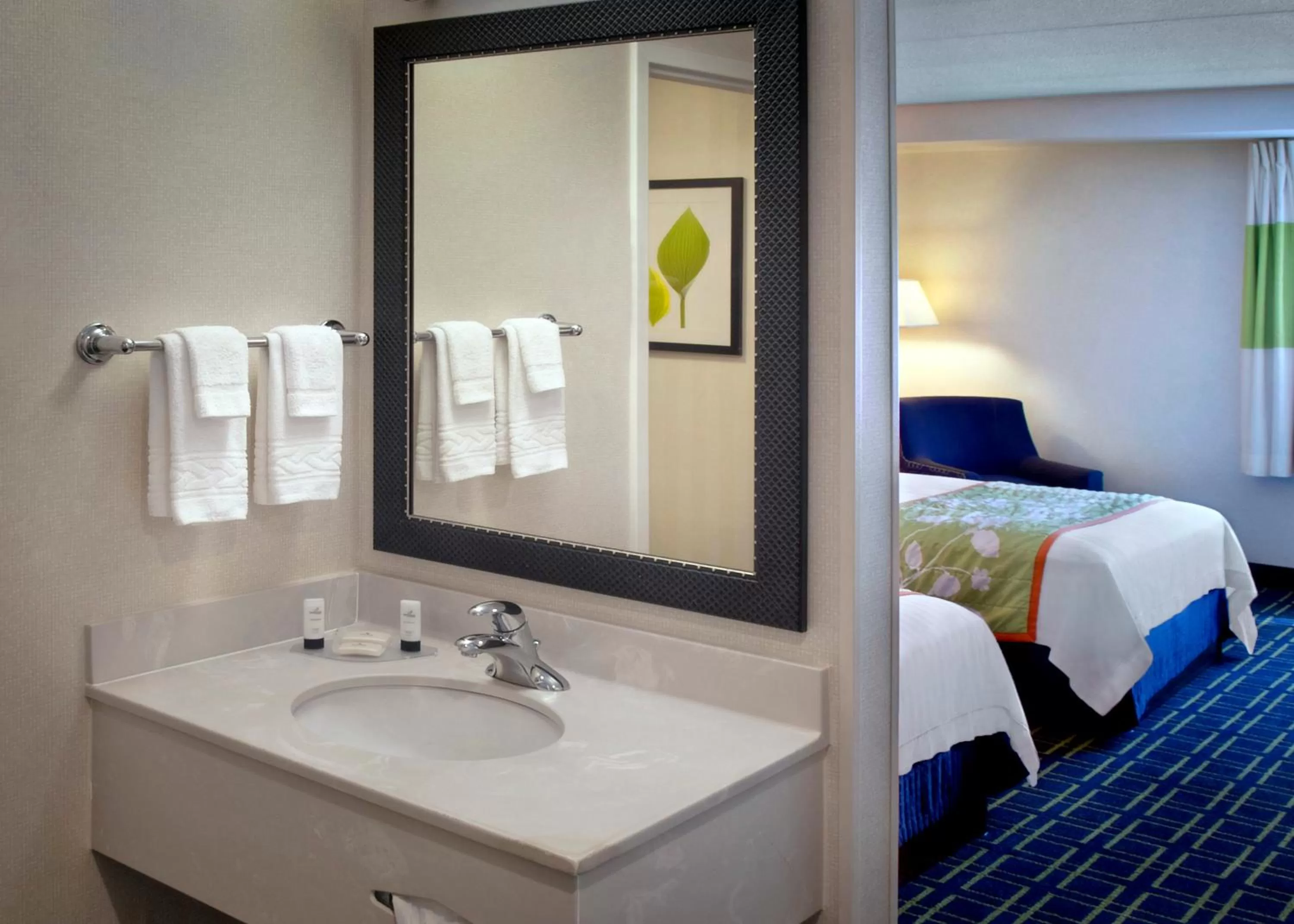 Double Room - Non-Smoking  in Motel 6-Milford, CT