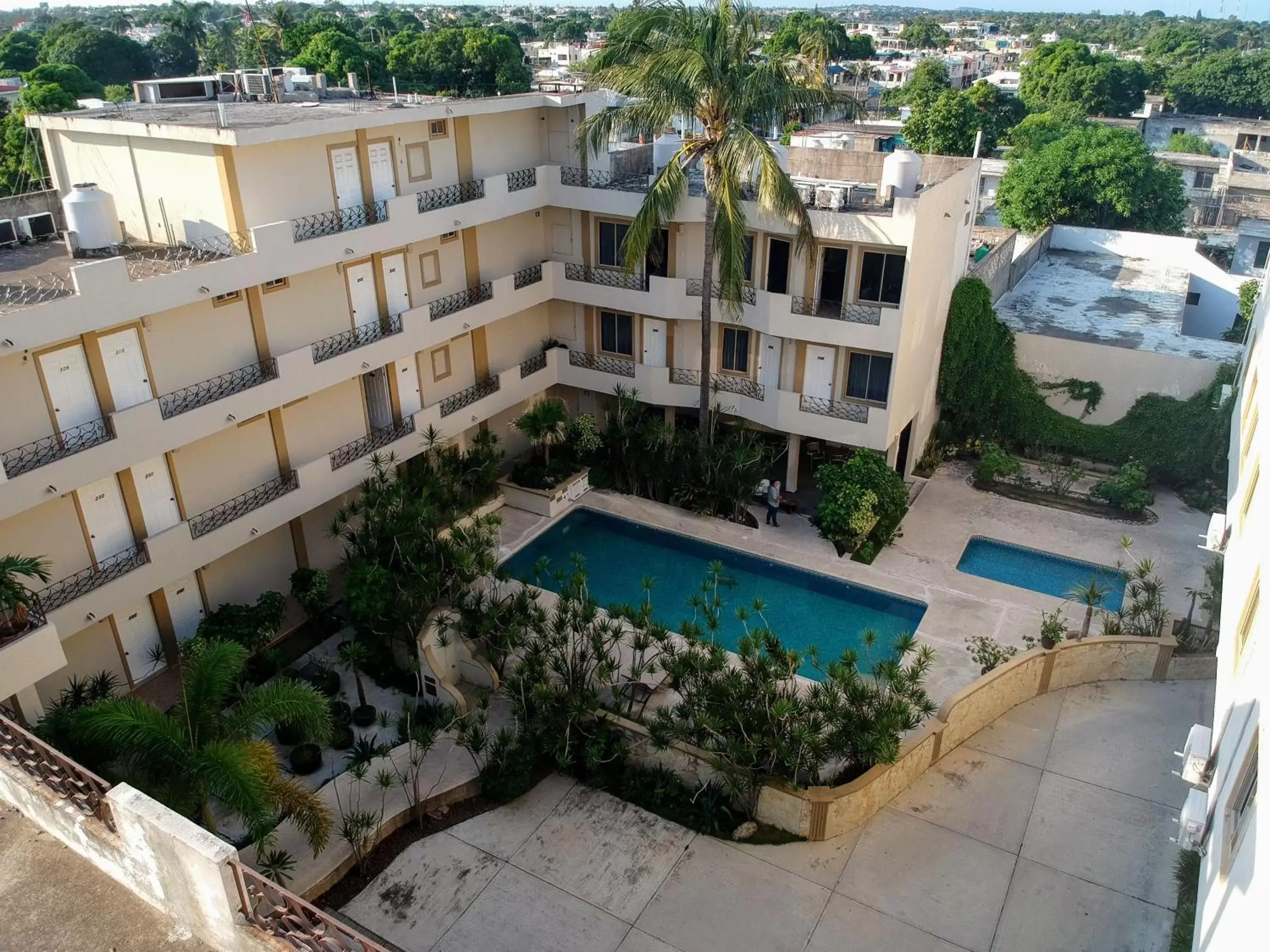 Bird's eye view, Pool View in Hotel Mediterraneo