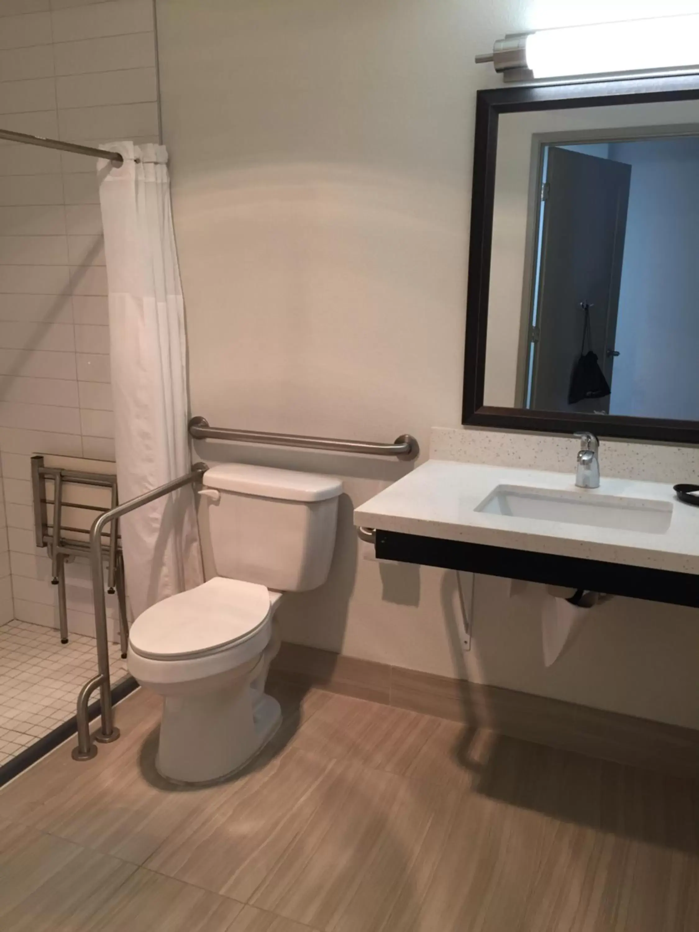 Bathroom in Comfort Inn & Suites Tigard near Washington Square