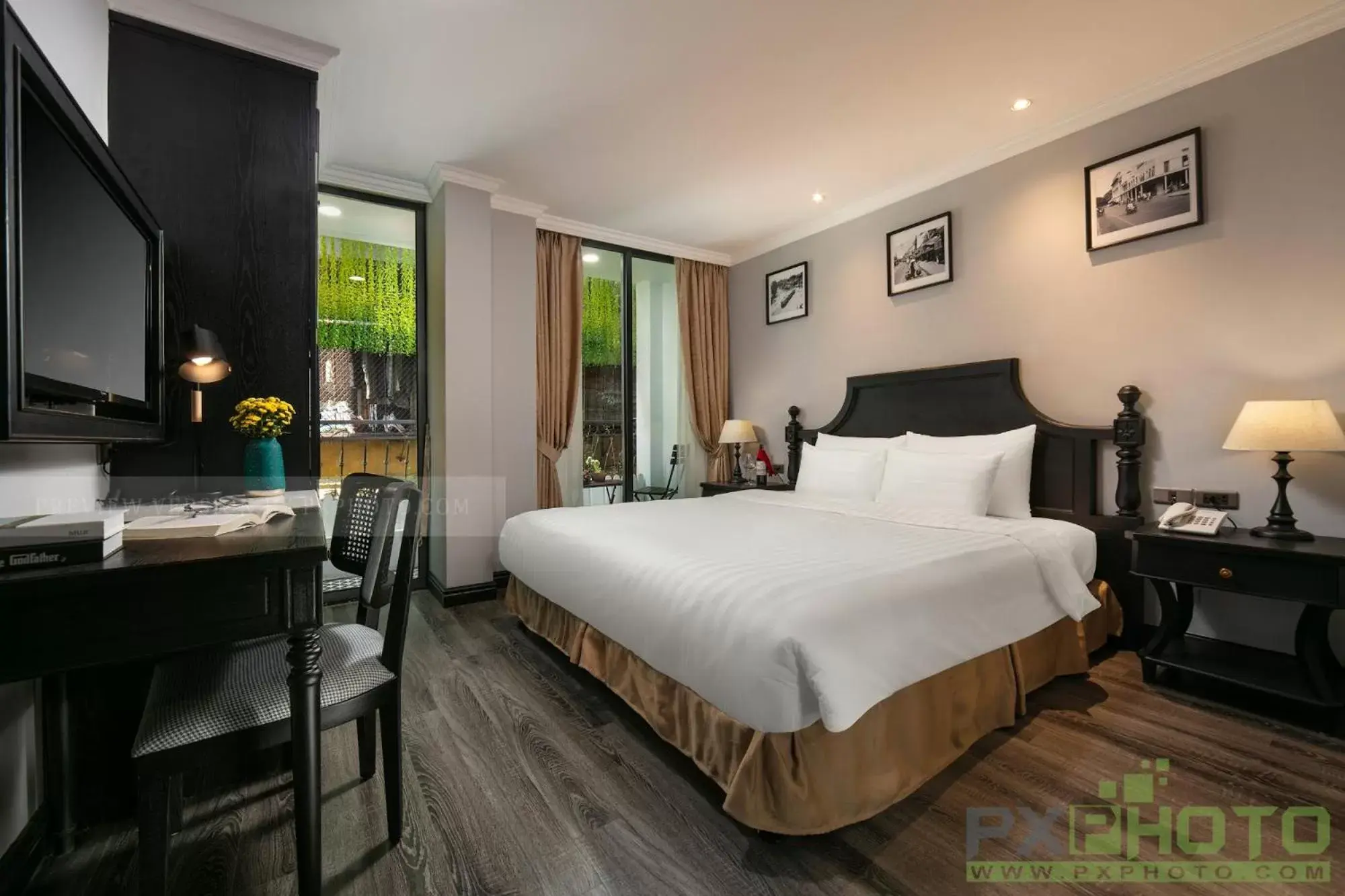 Bed in Hanoi Paradise Center Hotel & Spa Bed in Hanoi Paradise Center Hotel & Spa