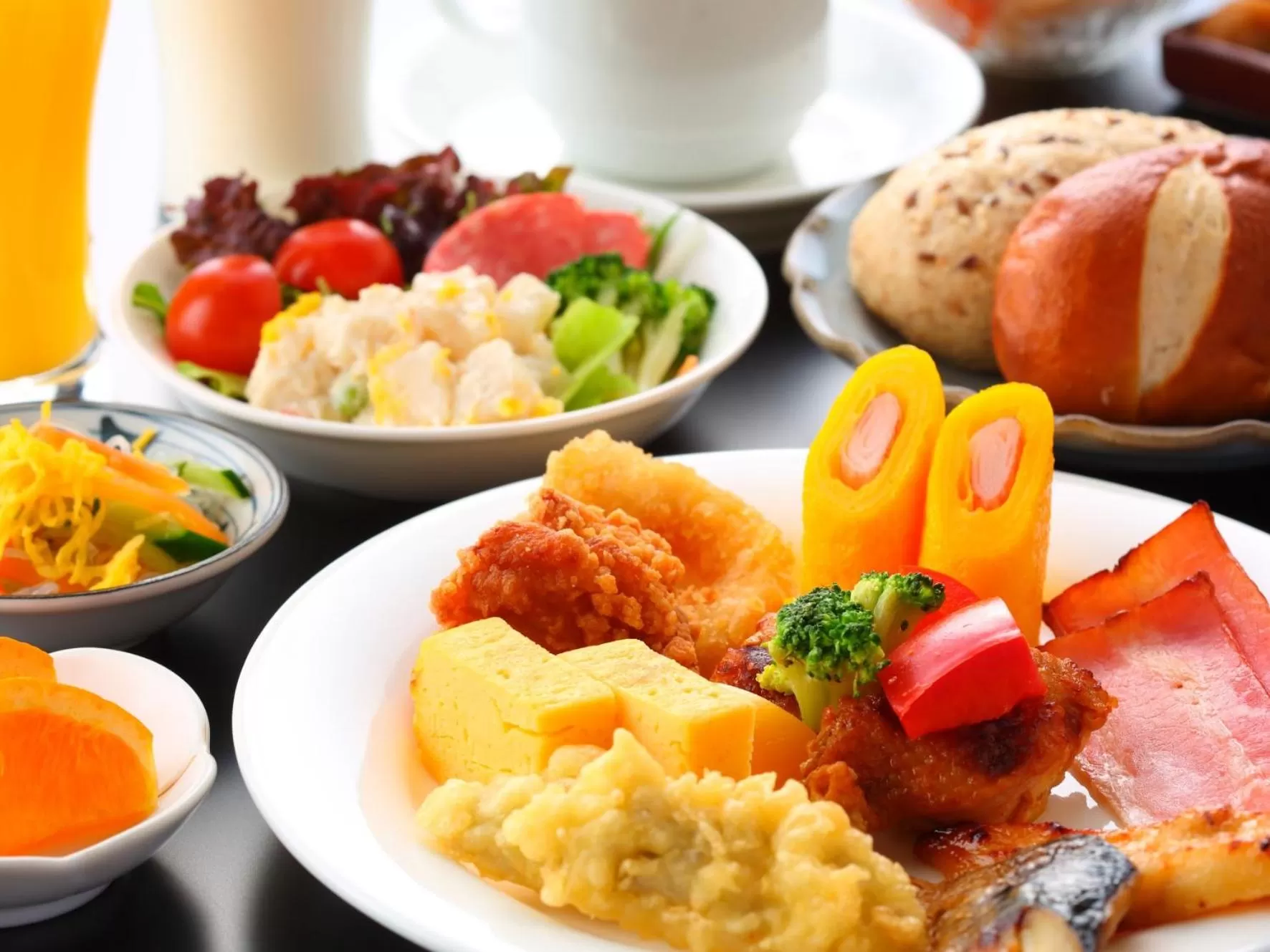 Buffet breakfast in Hotel Route-Inn Akita Tsuchizaki