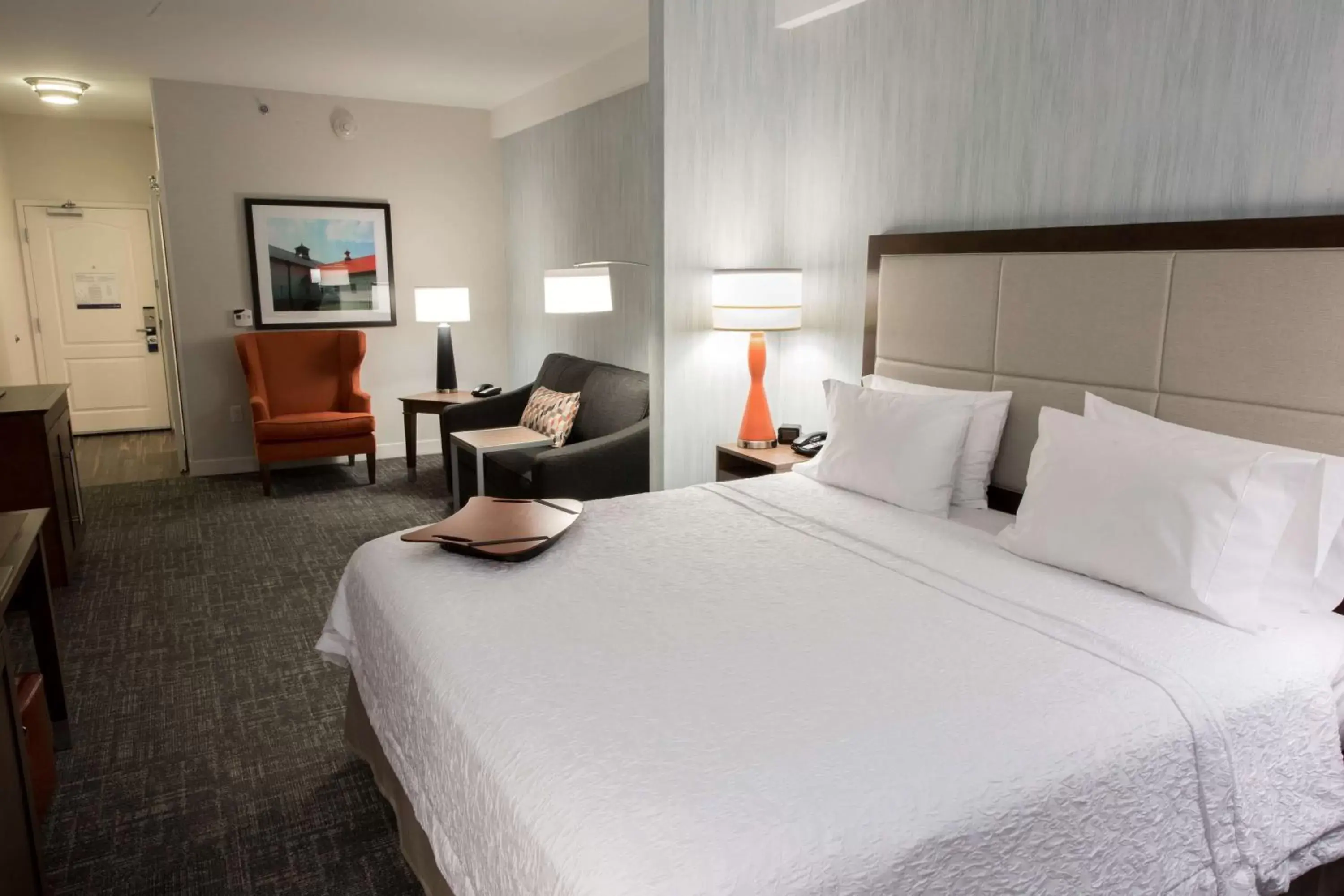 Bed in Hampton Inn Albany-Western Ave/University Area, NY Bed in Hampton Inn Albany-Western Ave/University Area, NY