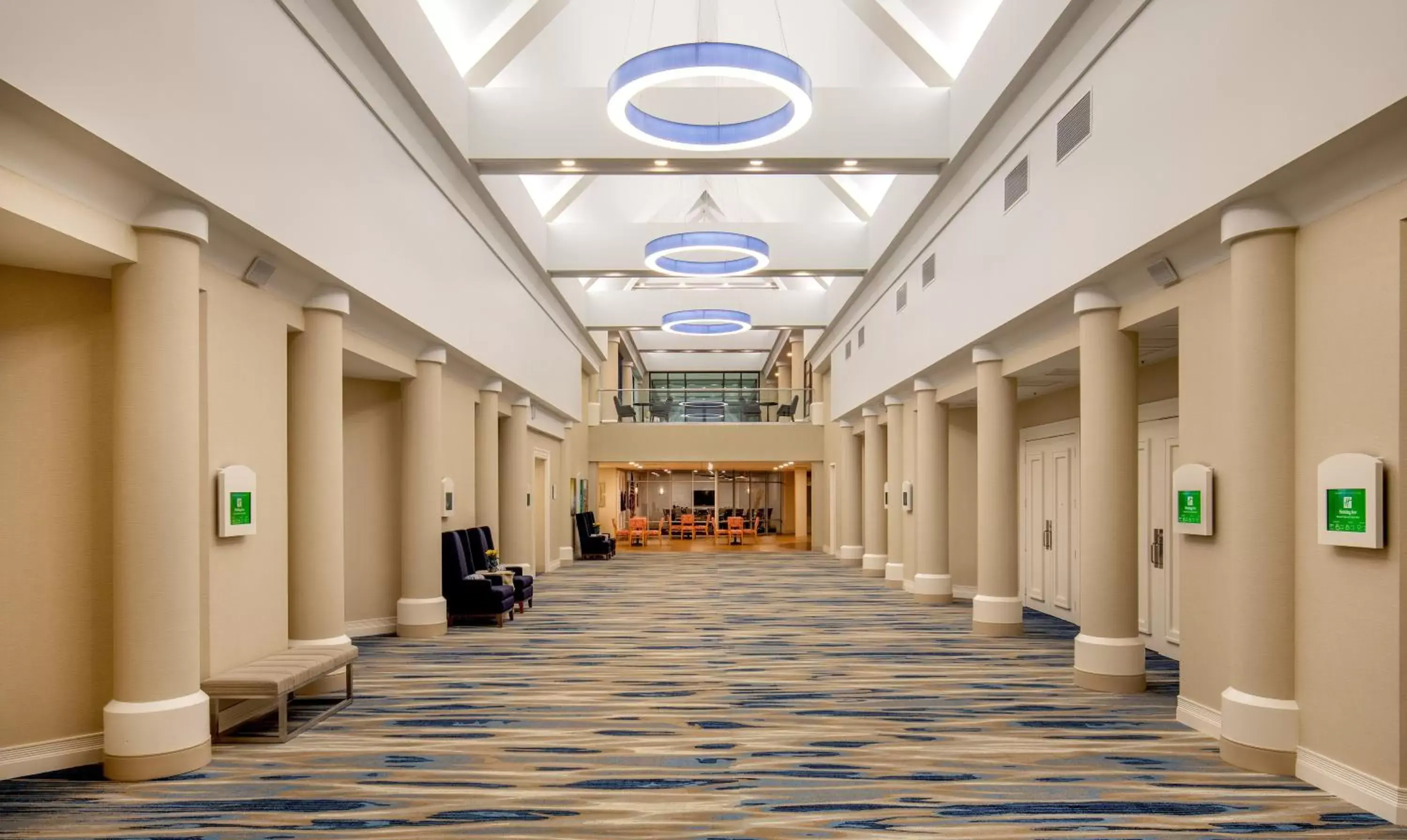 Meeting/conference room in Holiday Inn Newport News - Hampton, an IHG Hotel