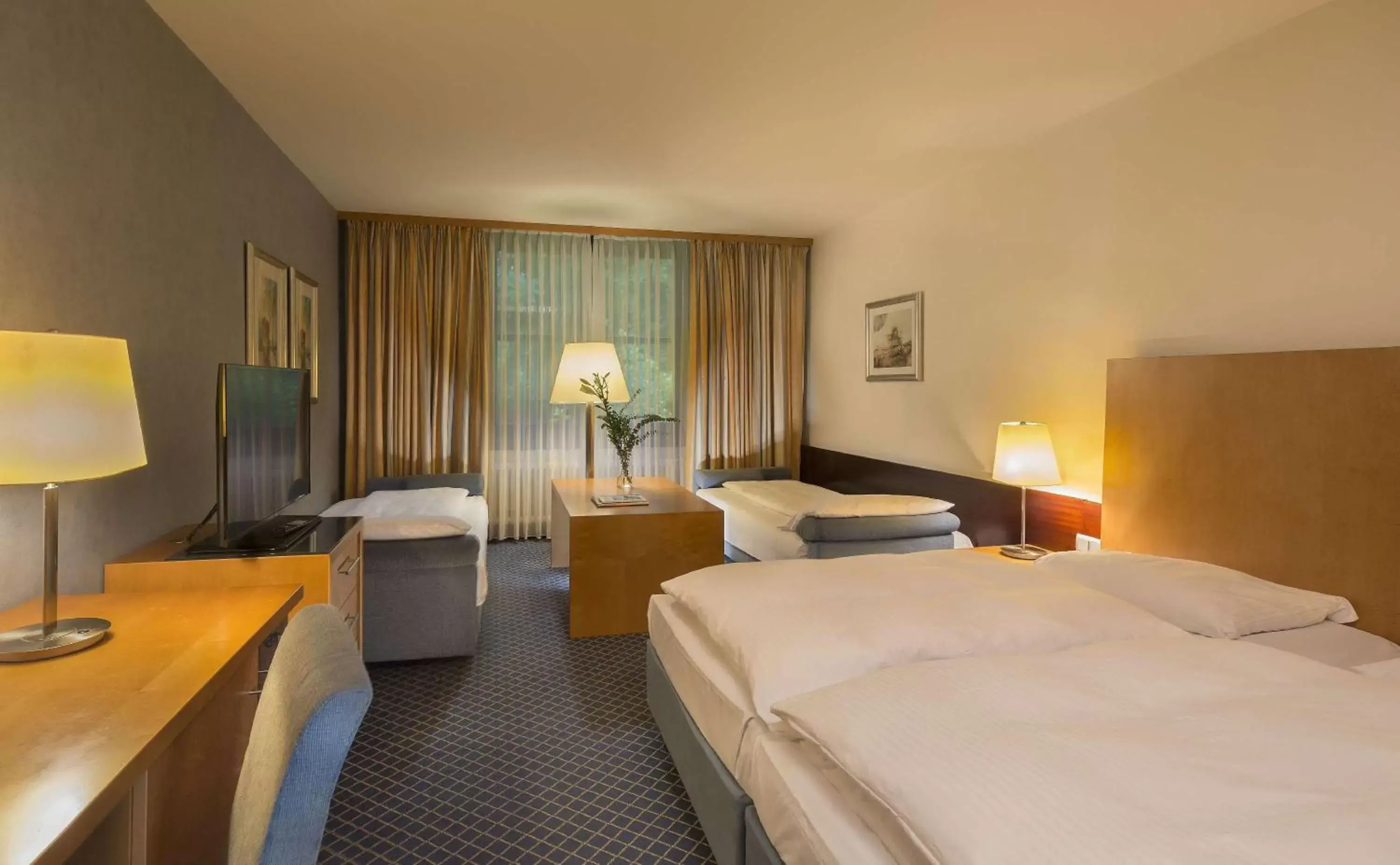 Family Room in Maritim Hotel Am Schlossgarten Family Room in Maritim Hotel Am Schlossgarten