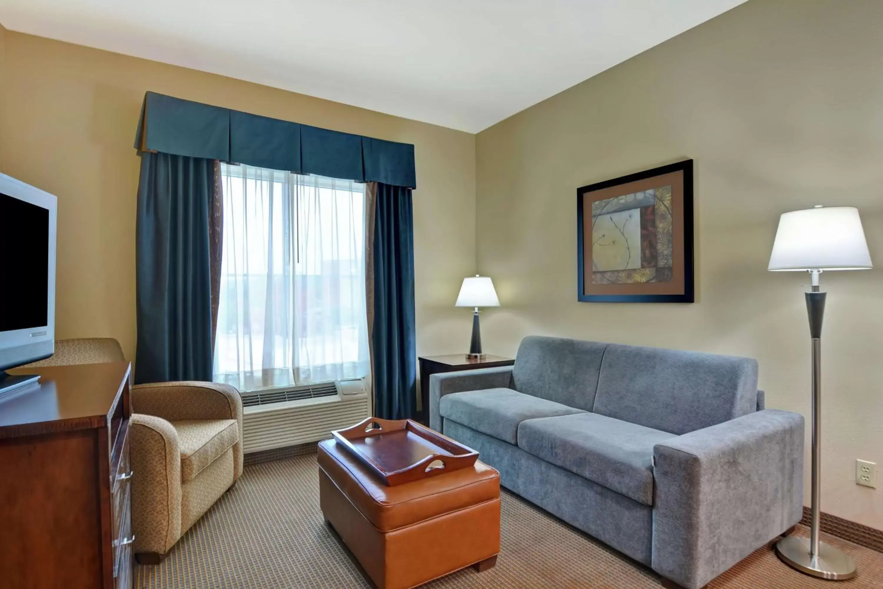 Living room, Seating Area in Homewood Suites by Hilton Fayetteville