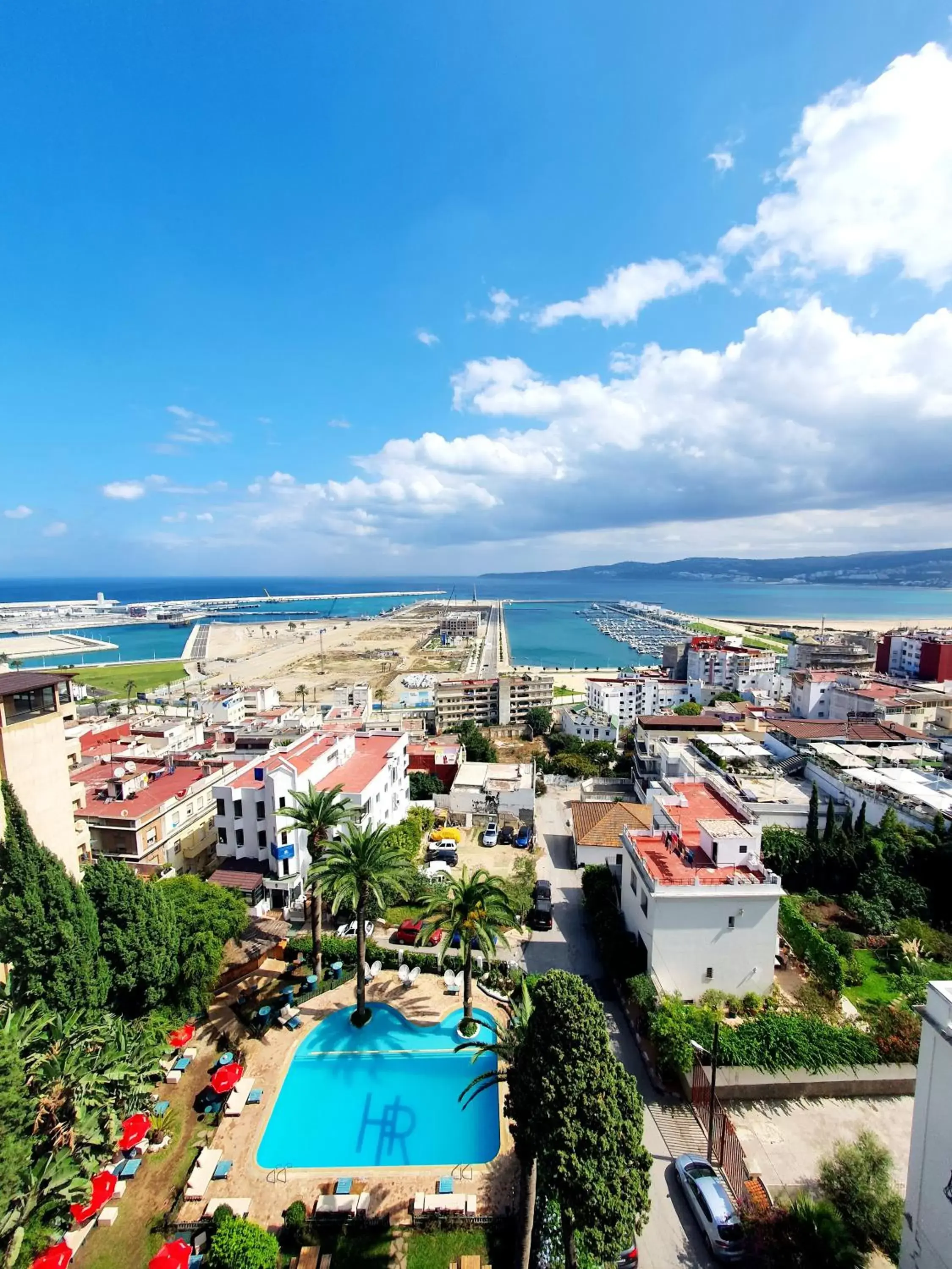 Bird's eye view, Pool View in Hôtel Rembrandt