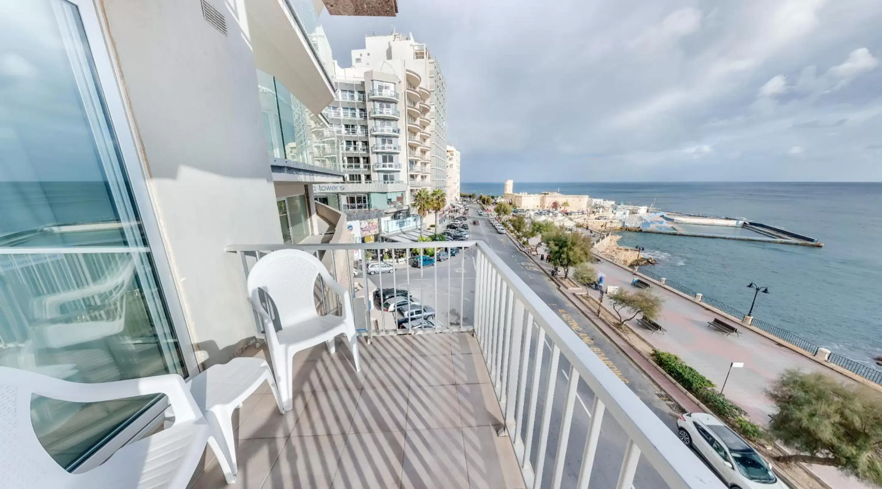 Balcony/Terrace in Sliema Chalet Hotel