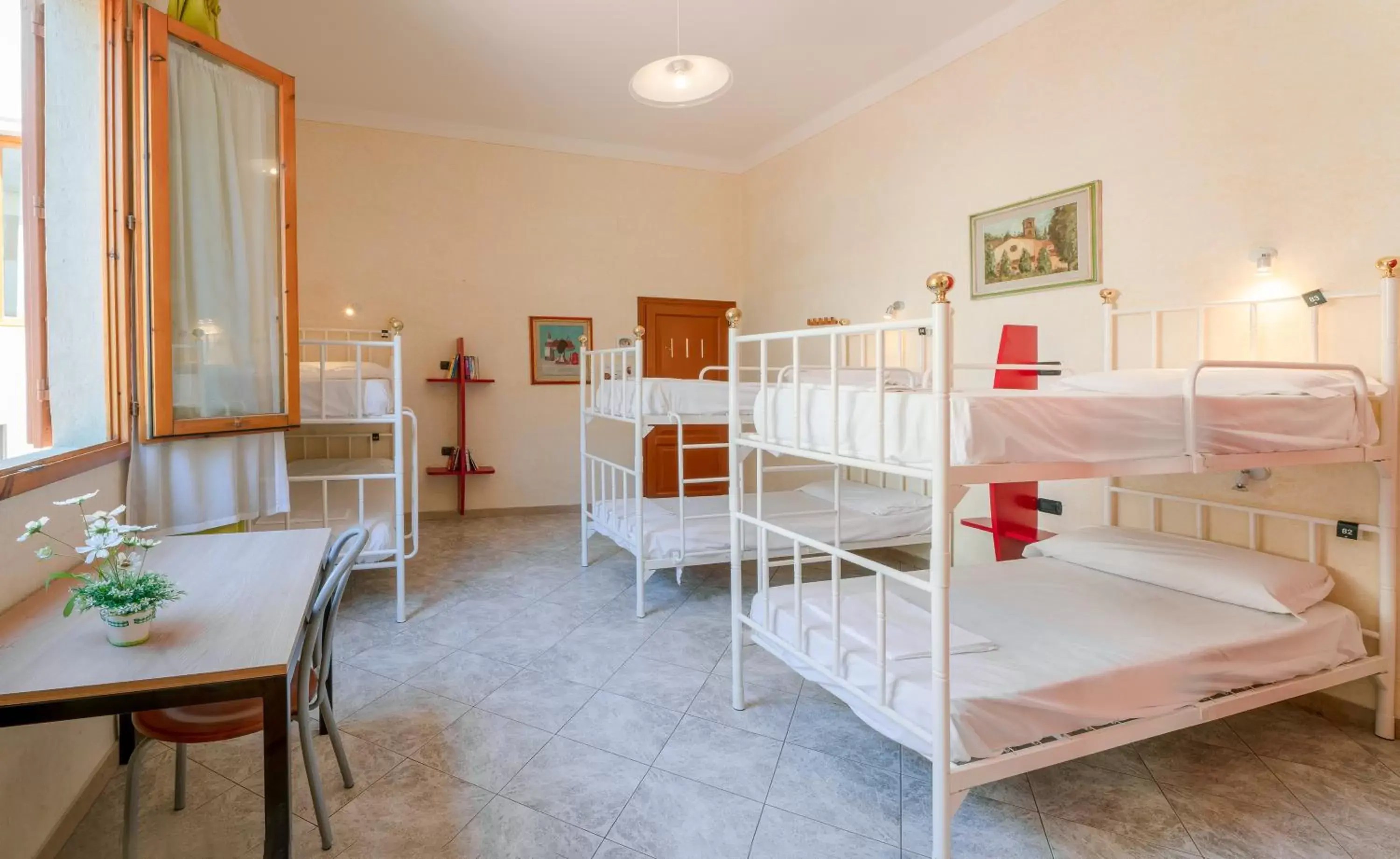 bunk bed in Hostel Archi Rossi