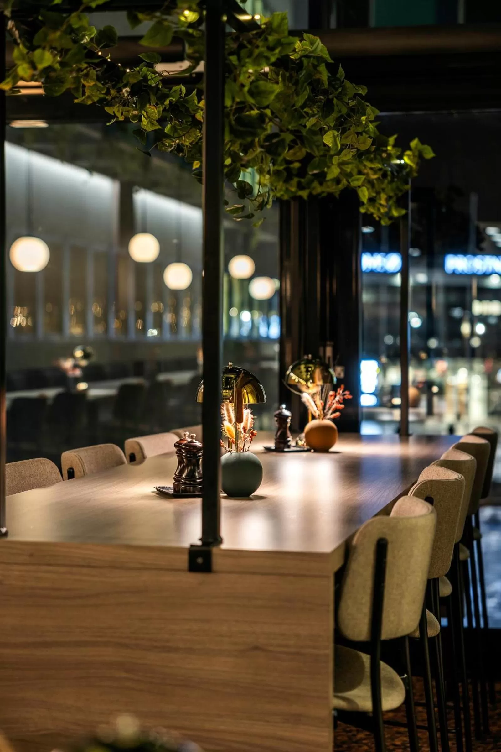 Restaurant/places to eat in Quality Hotel Saga