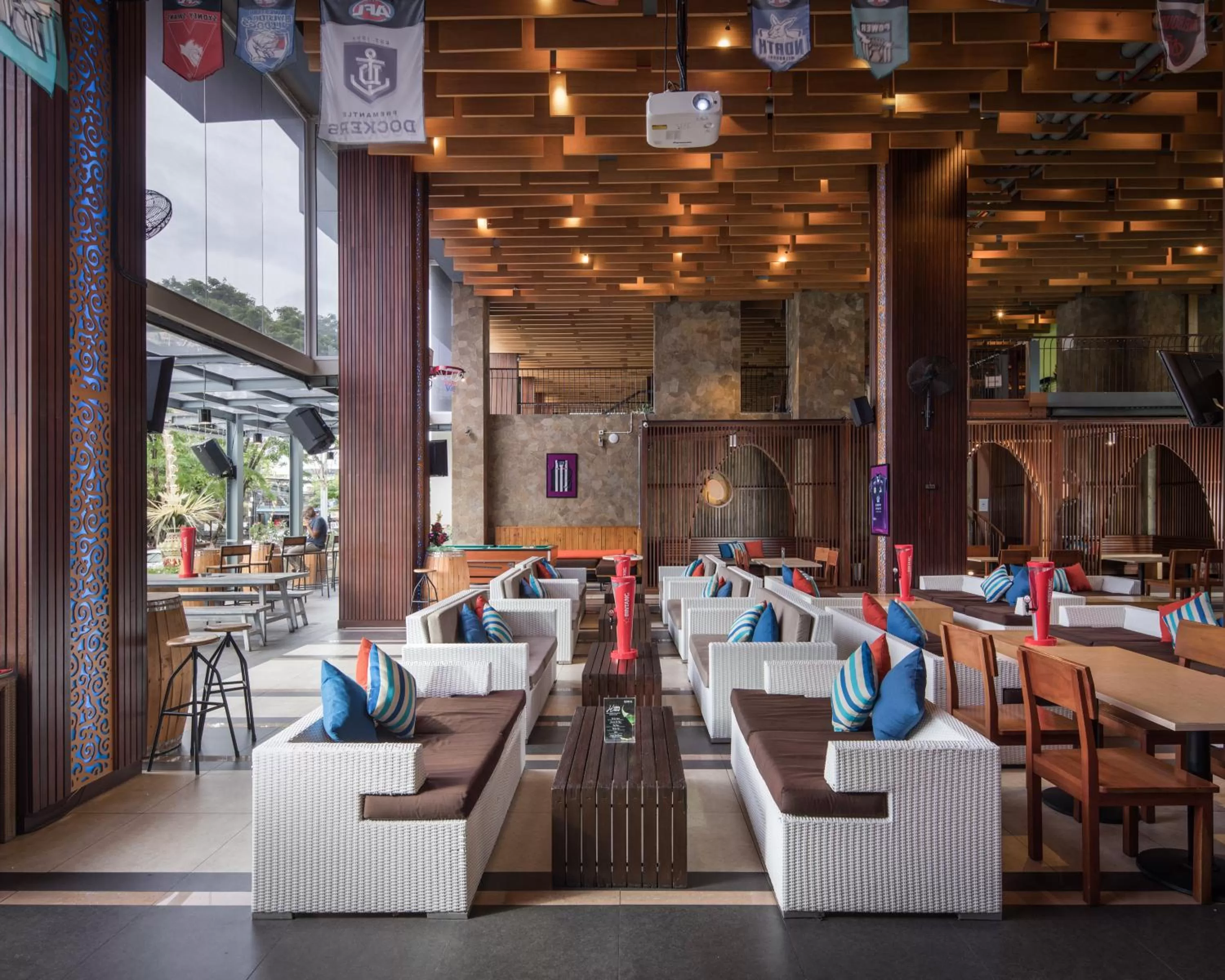 Restaurant/places to eat in The ONE Legian