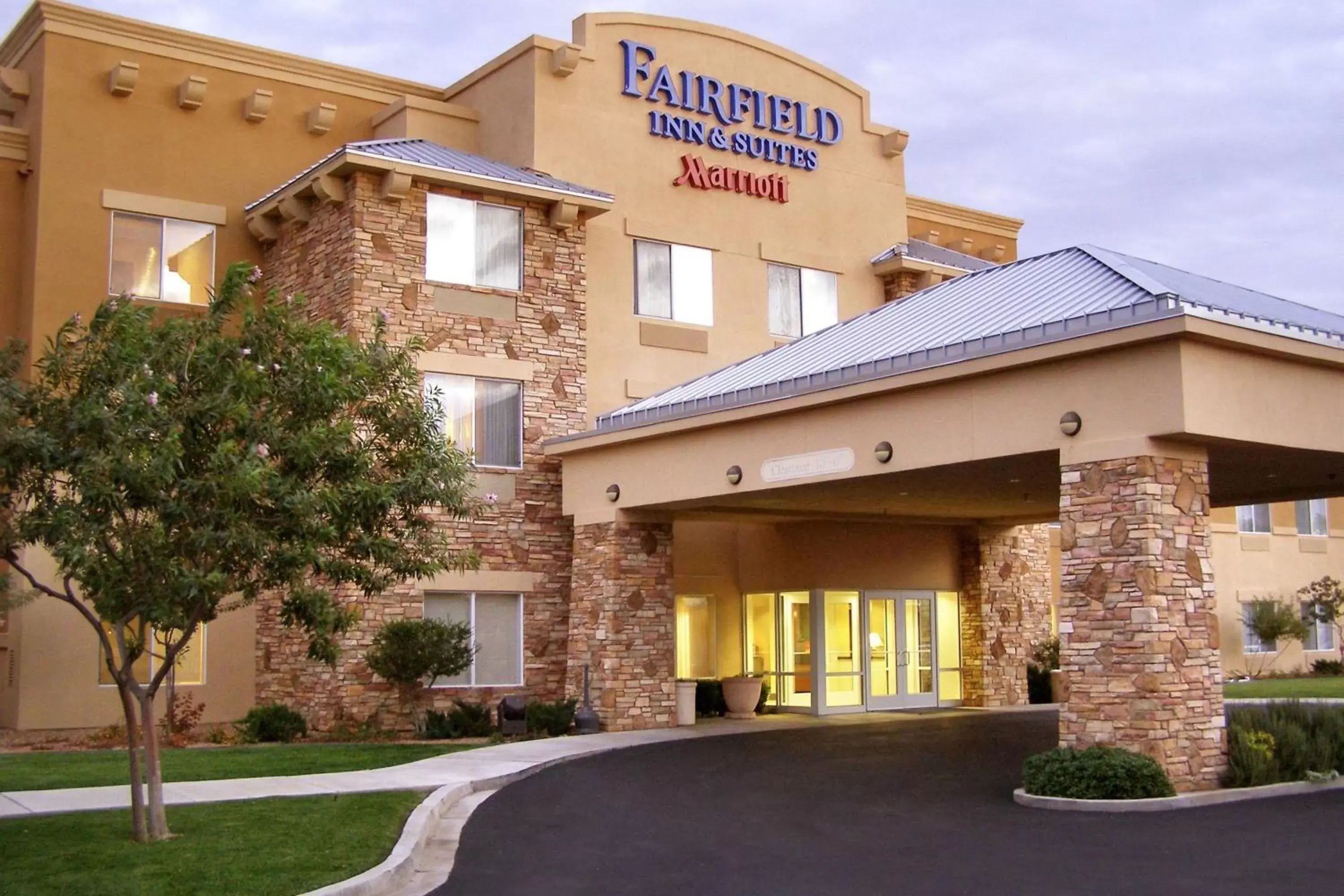 Property Building in Fairfield Inn & Suites Clovis