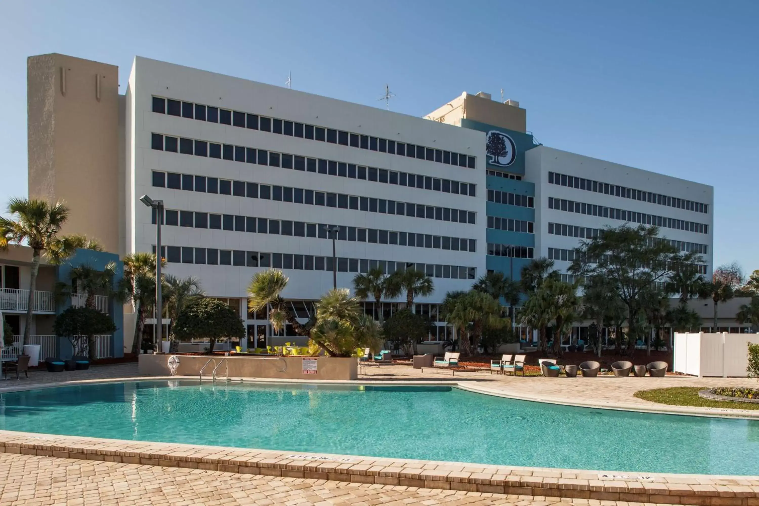 Pool view, Property Building in DoubleTree by Hilton Hotel Jacksonville Airport