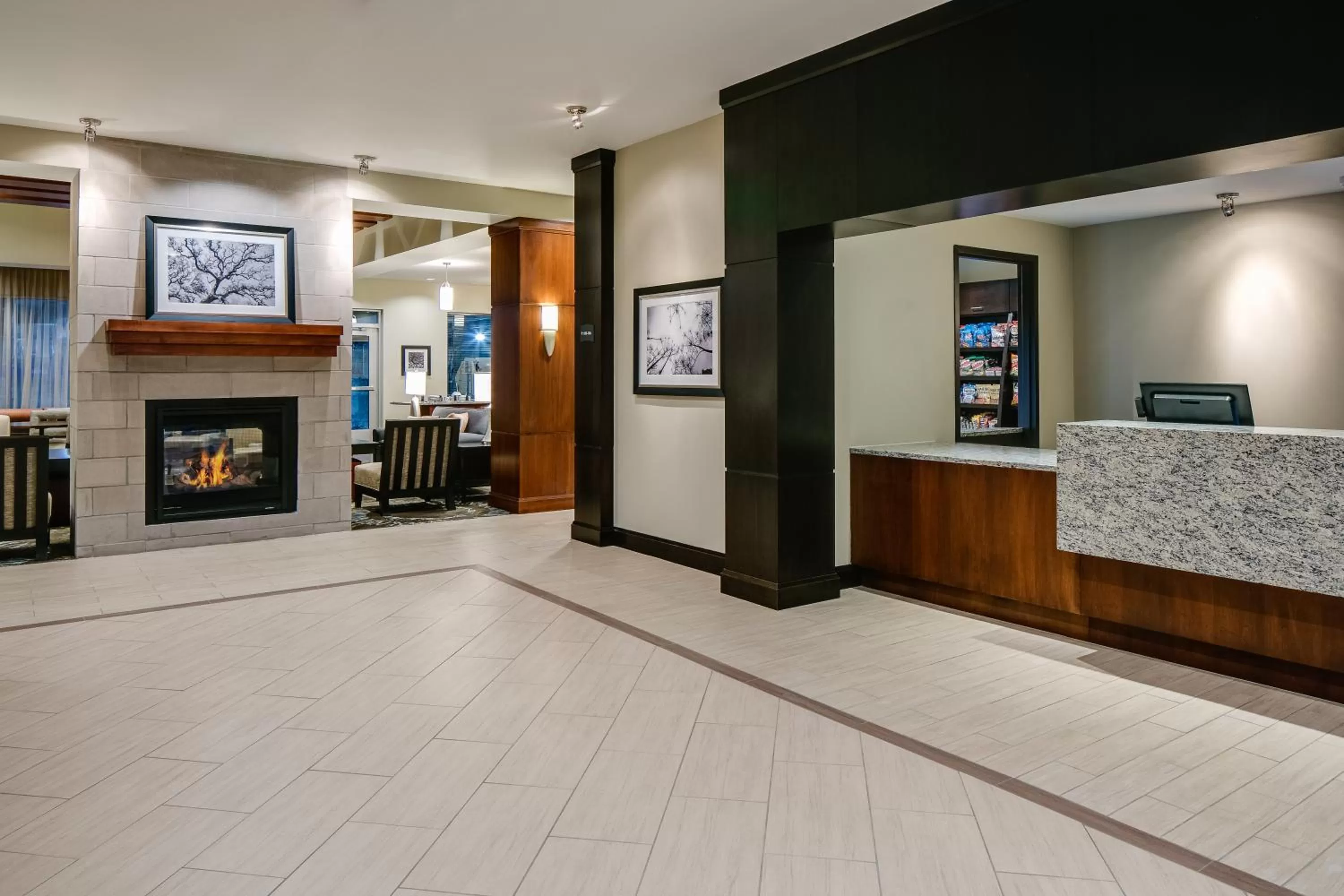 Lobby or reception in Staybridge Suites Des Moines Downtown by IHG